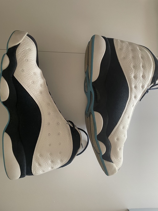 Air Jordan 13 Obsidian (2021)