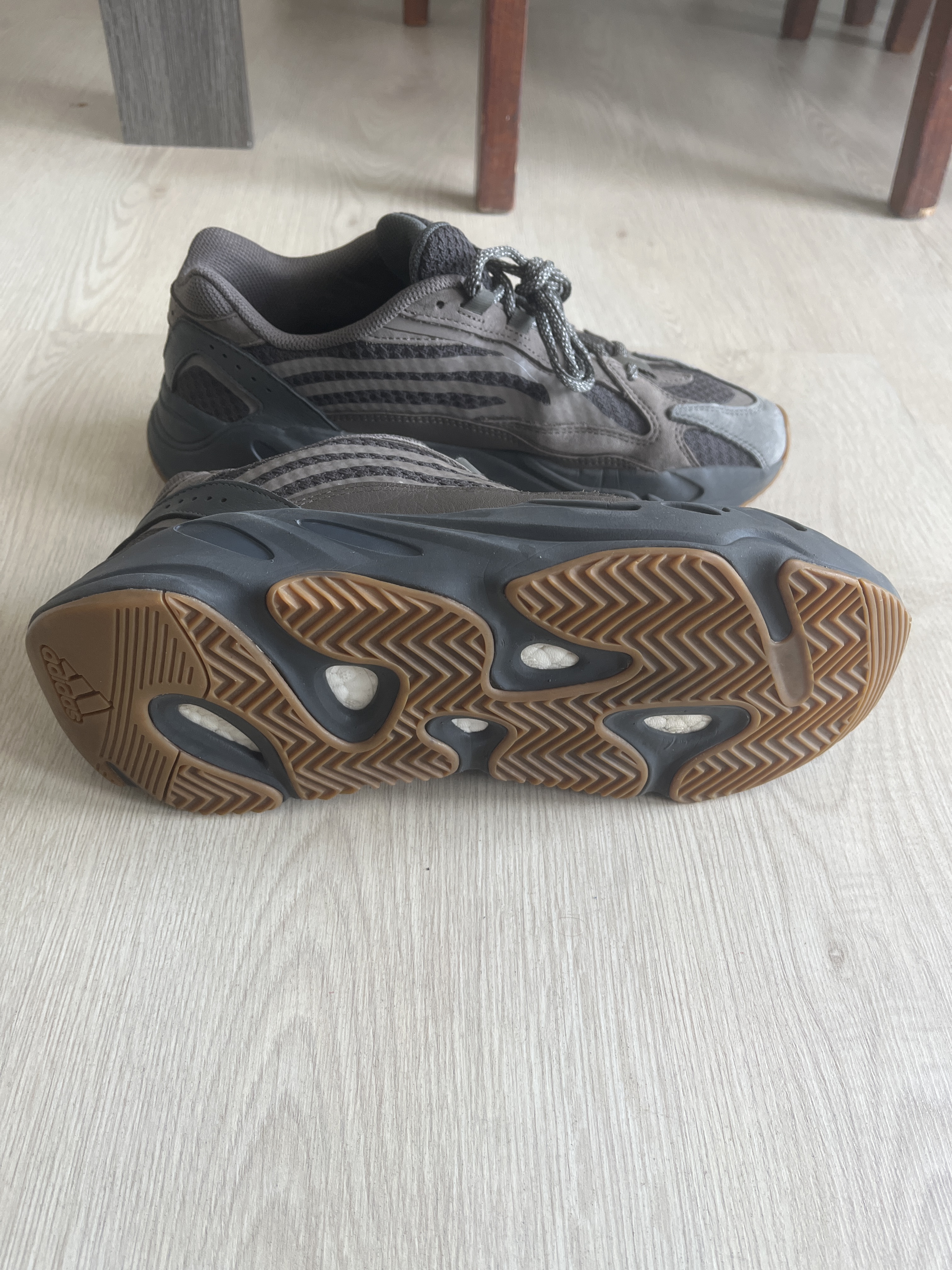Yeezy Boost 700 V2 'Geode' (2019) photo 8