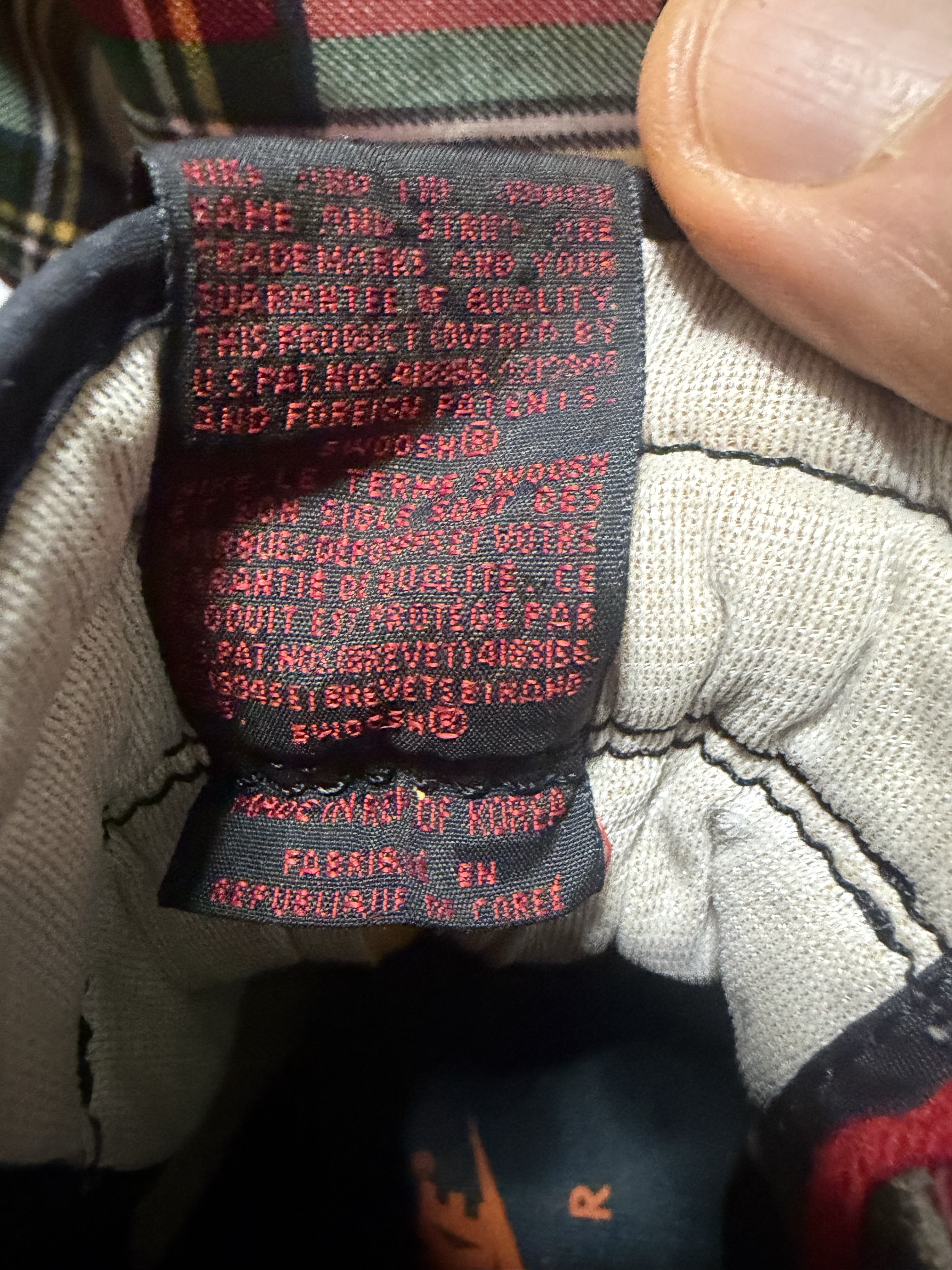 Air Jordan 1 OG 'Bred' (1985) photo 7