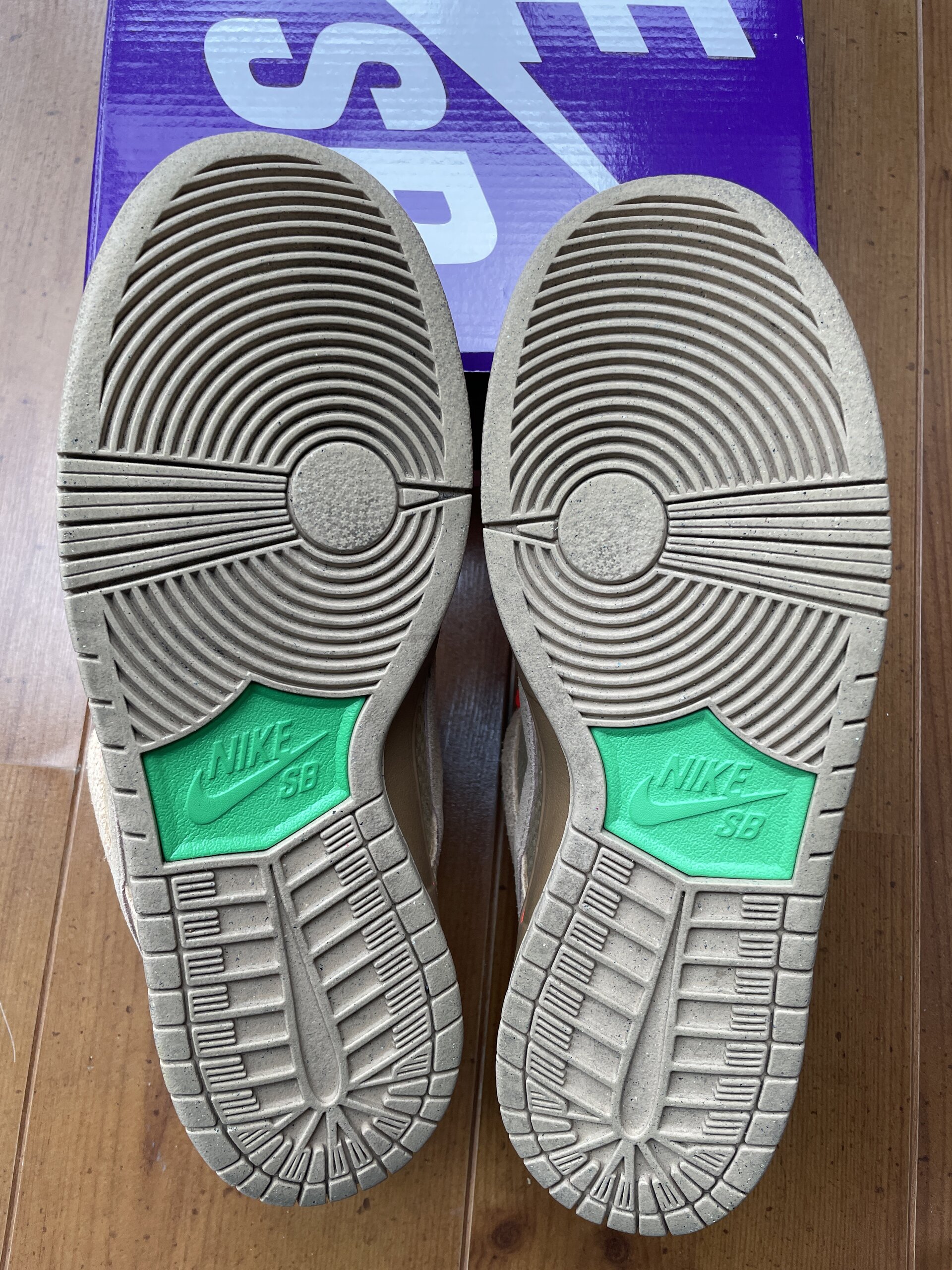 Nike SB Dunk Low 'Som Tum' (2026) photo 5