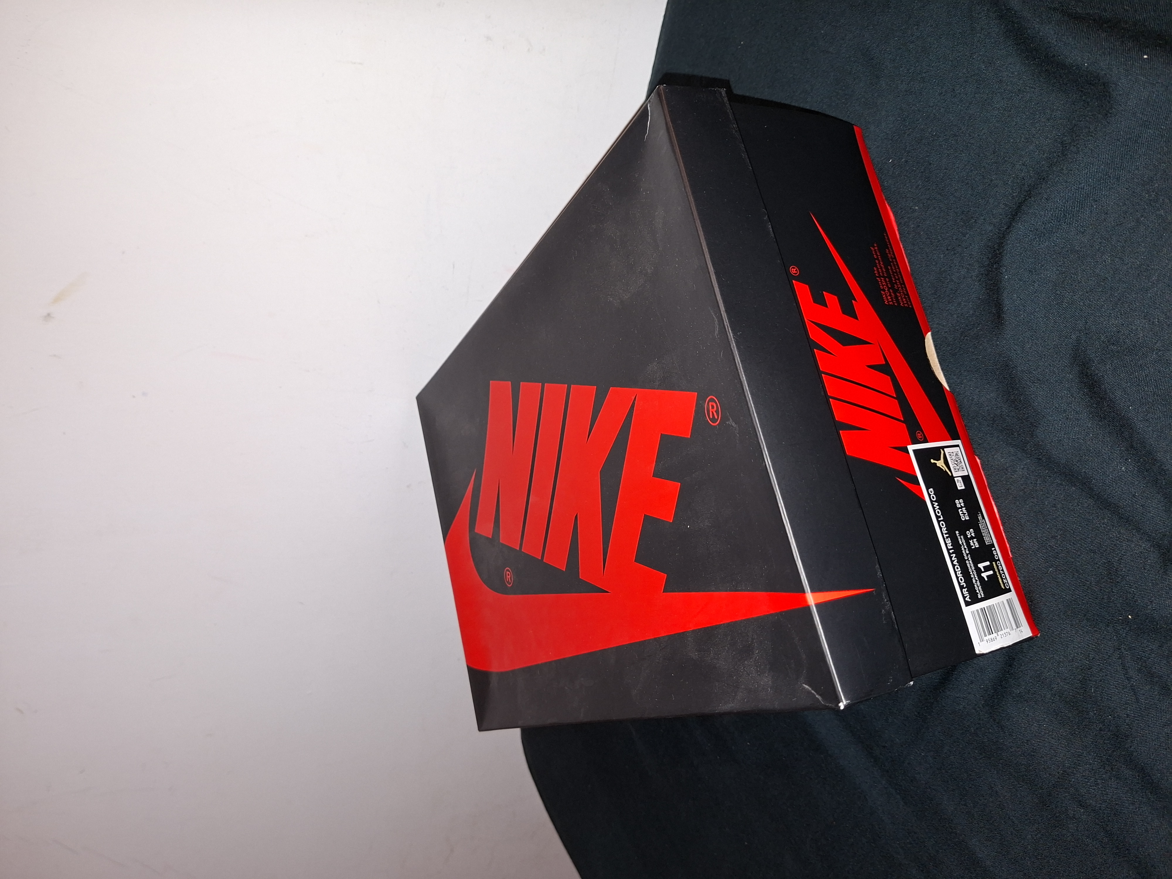 Air Jordan 1 Low OG 'Bleached Coral' (2022) photo 7