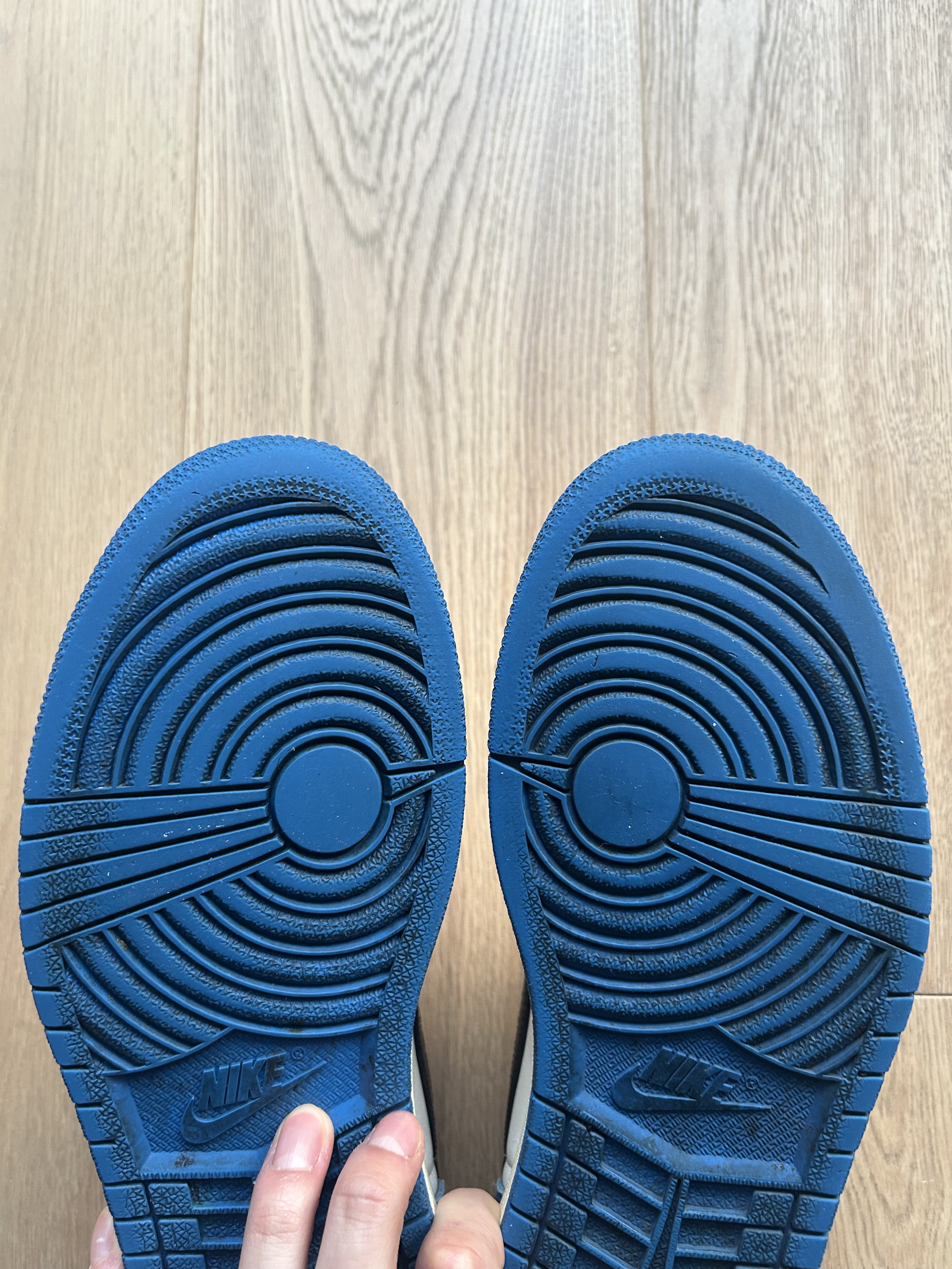 Air Jordan x Fragment x Travis Scott 1 Low 'Design' (2021) photo 9