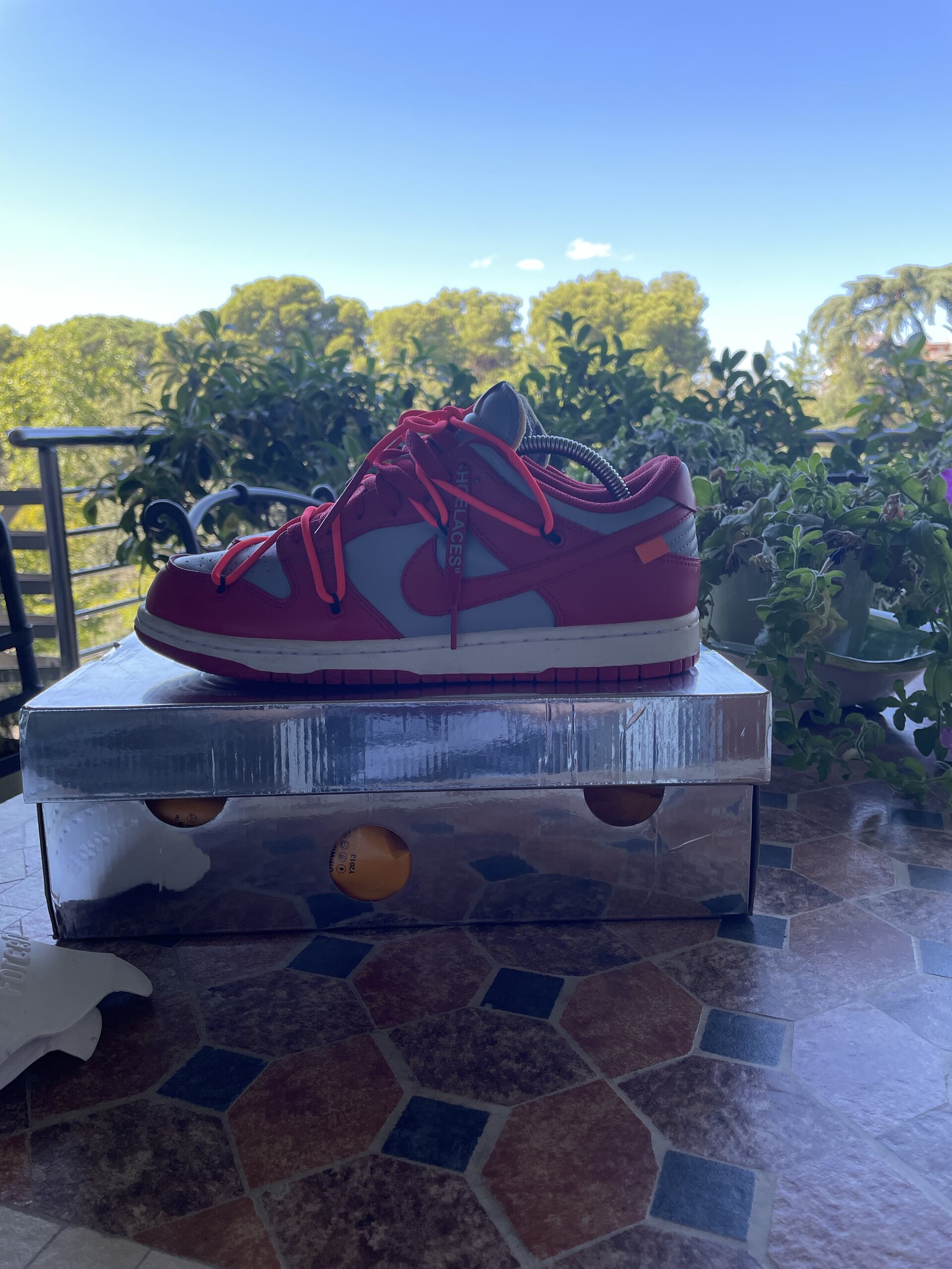Nike x Off White Dunk Low 'University Red' (2019) photo 8