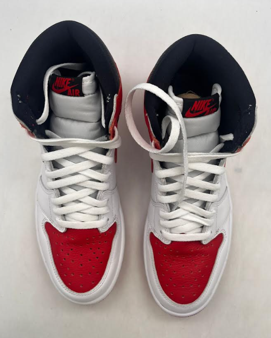 Air Jordan 1 High Heritage 'White Red' (2022) photo 3