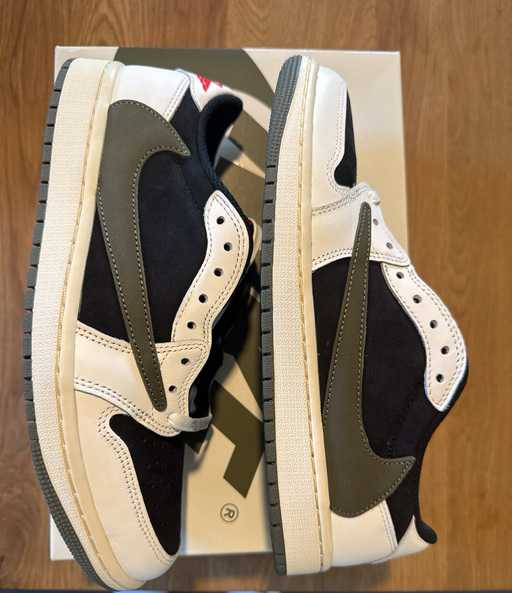 Air Jordan x Travis Scott 1 Low OG SP WMNS 'Olive' (2023)