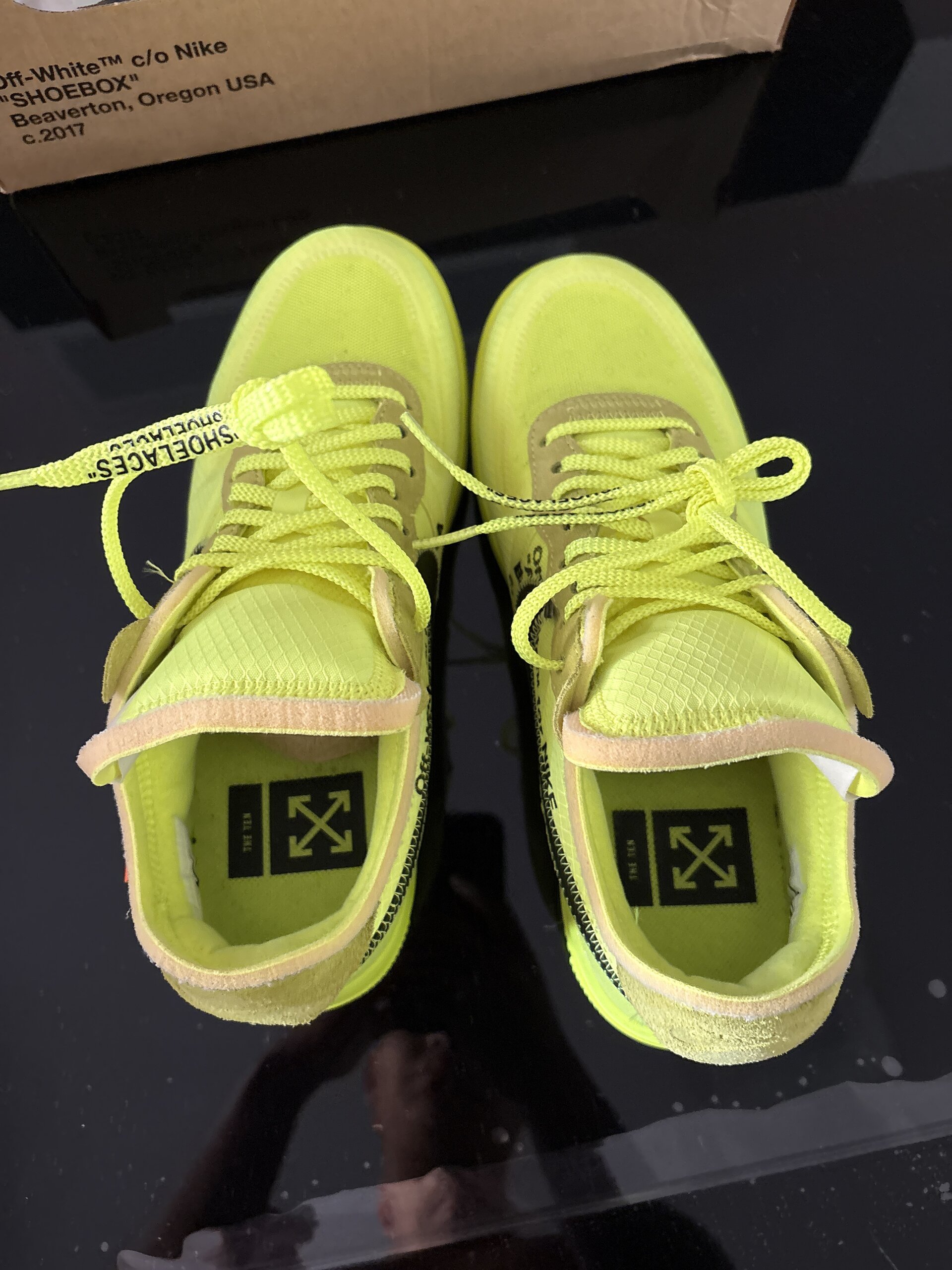 Nike x Off-White Air Force 1 Low 'Volt' (2018) photo 3