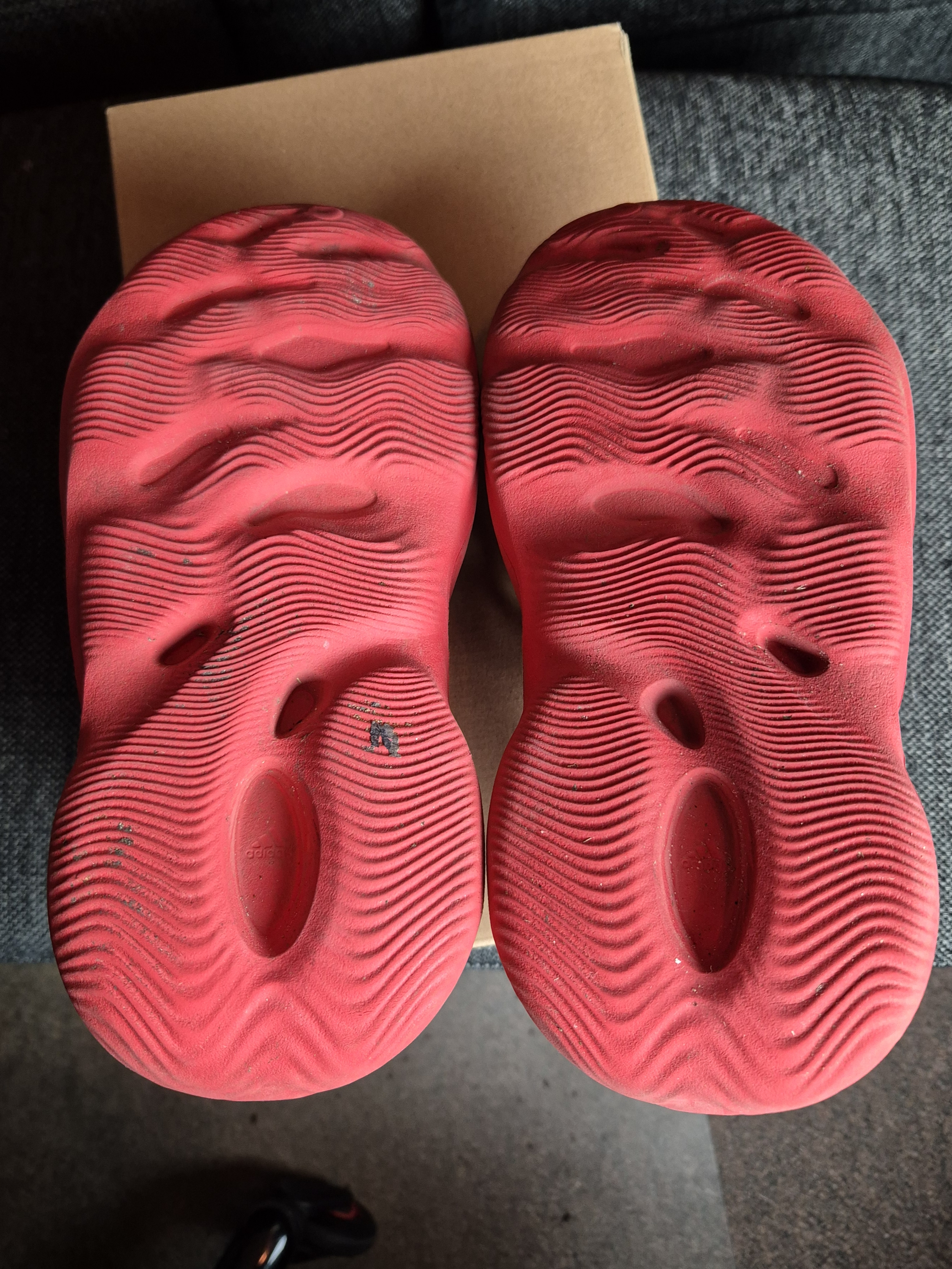 Yeezy Foam Runner 'Vermilion' (2021) photo 5