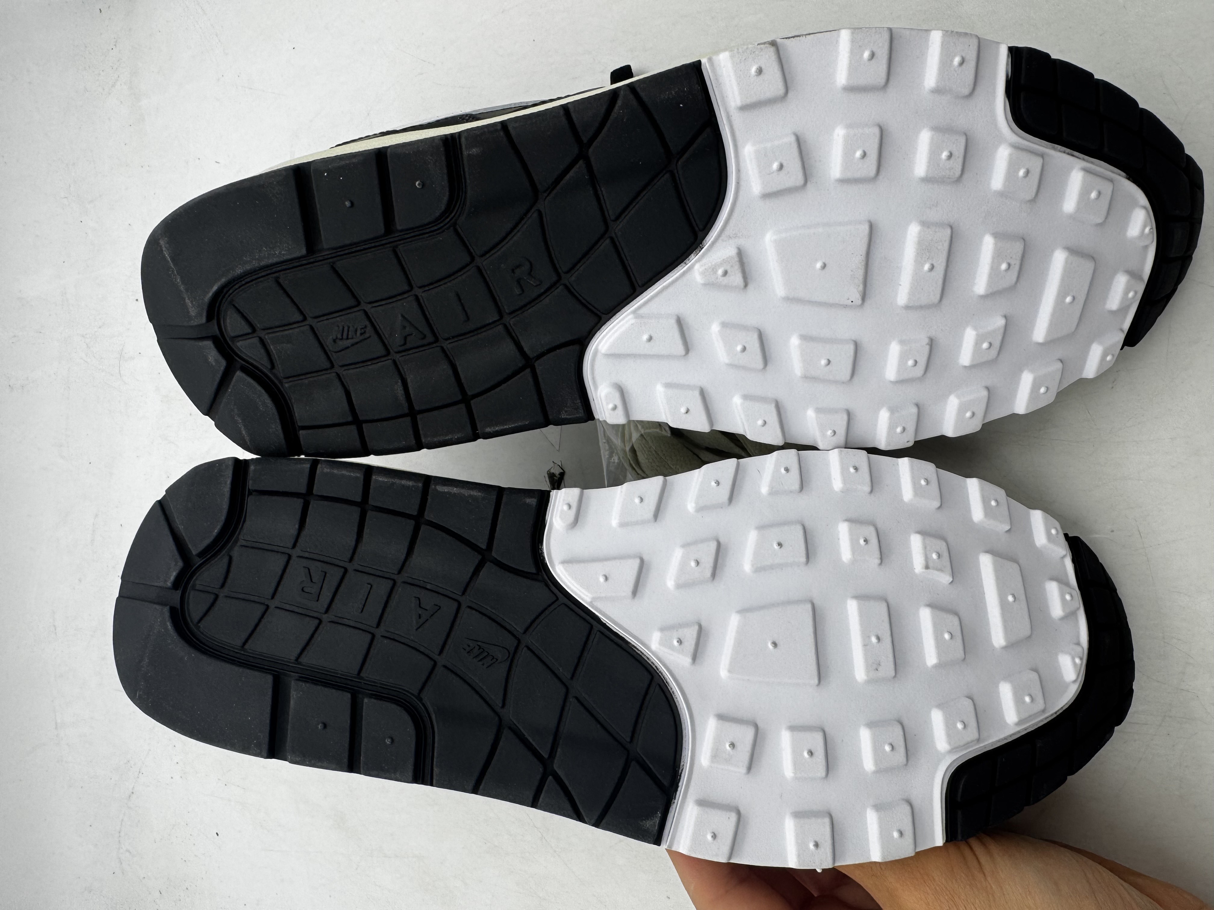 Nike x Patta Air Max 1 Waves 'Black White' (2021) photo 4