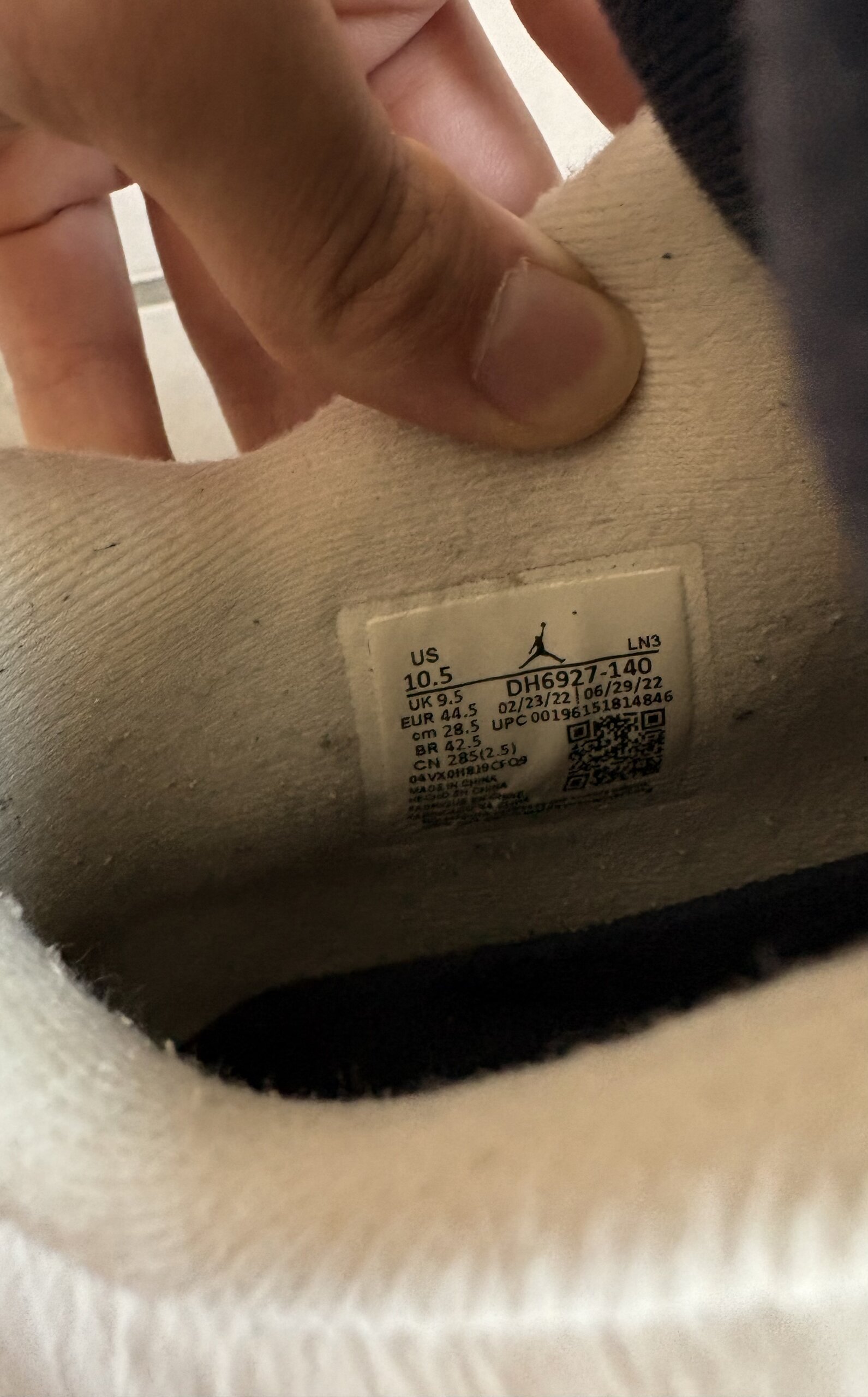 Air Jordan 4 Retro 'Midnight Navy' (2022) photo 7
