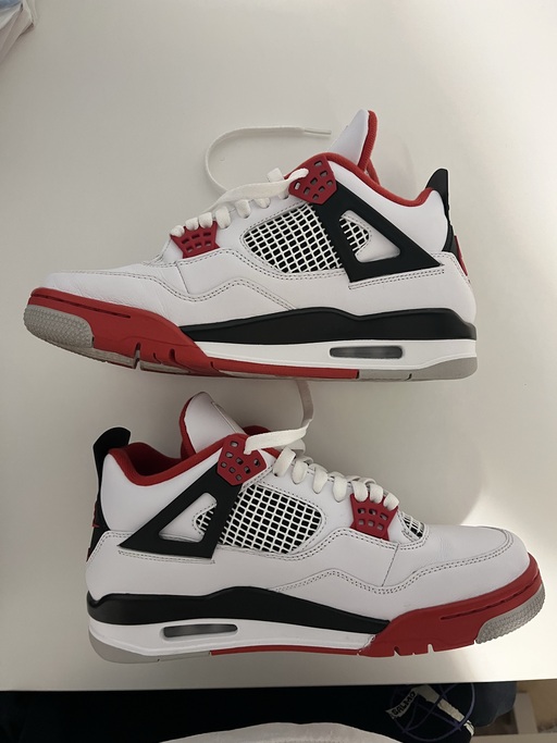 Air Jordan 4 Retro 'Fire Red' (2020)