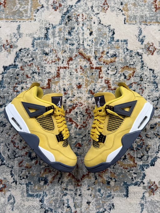 Air Jordan 4 Retro 'Lightning' (2021)