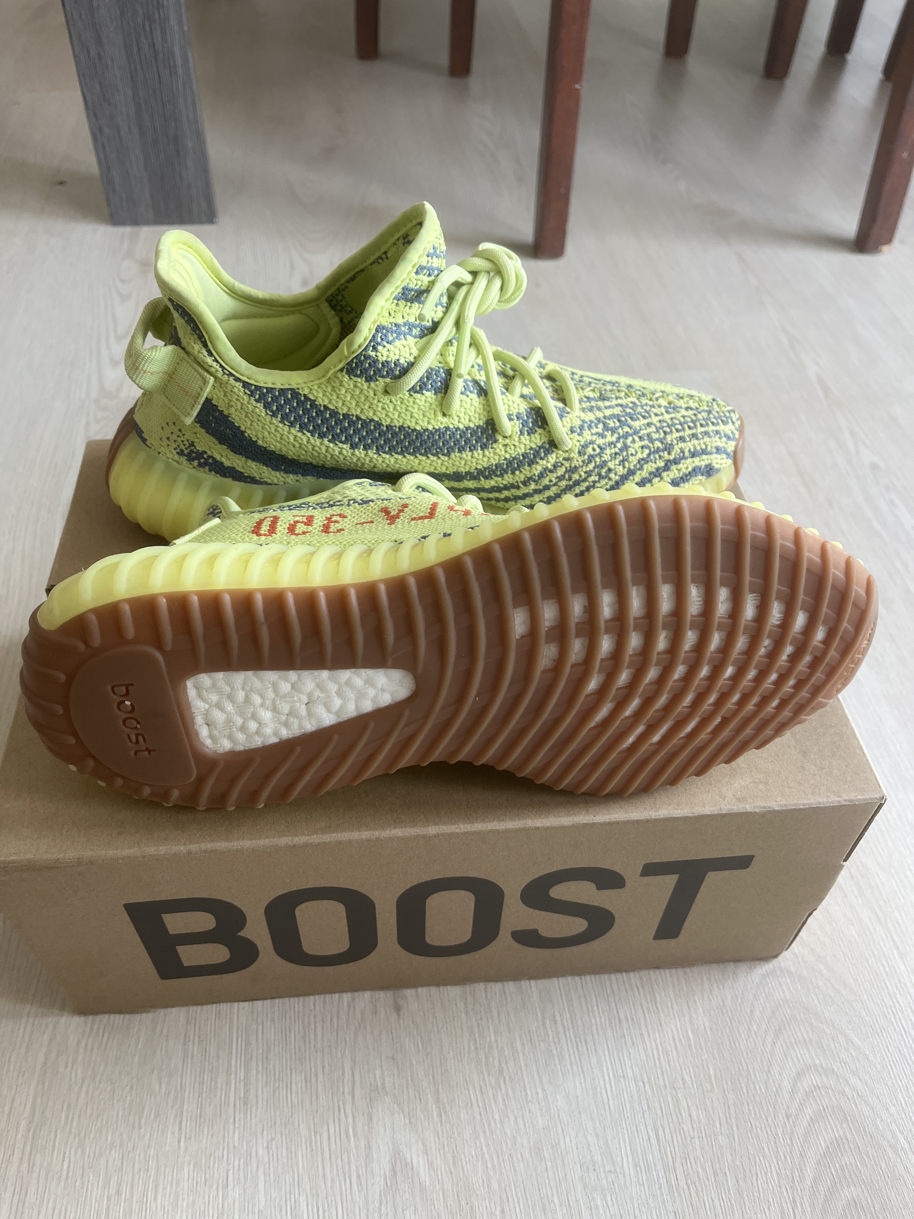 Yeezy Boost 350 V2 'Semi Frozen Yellow' photo 10