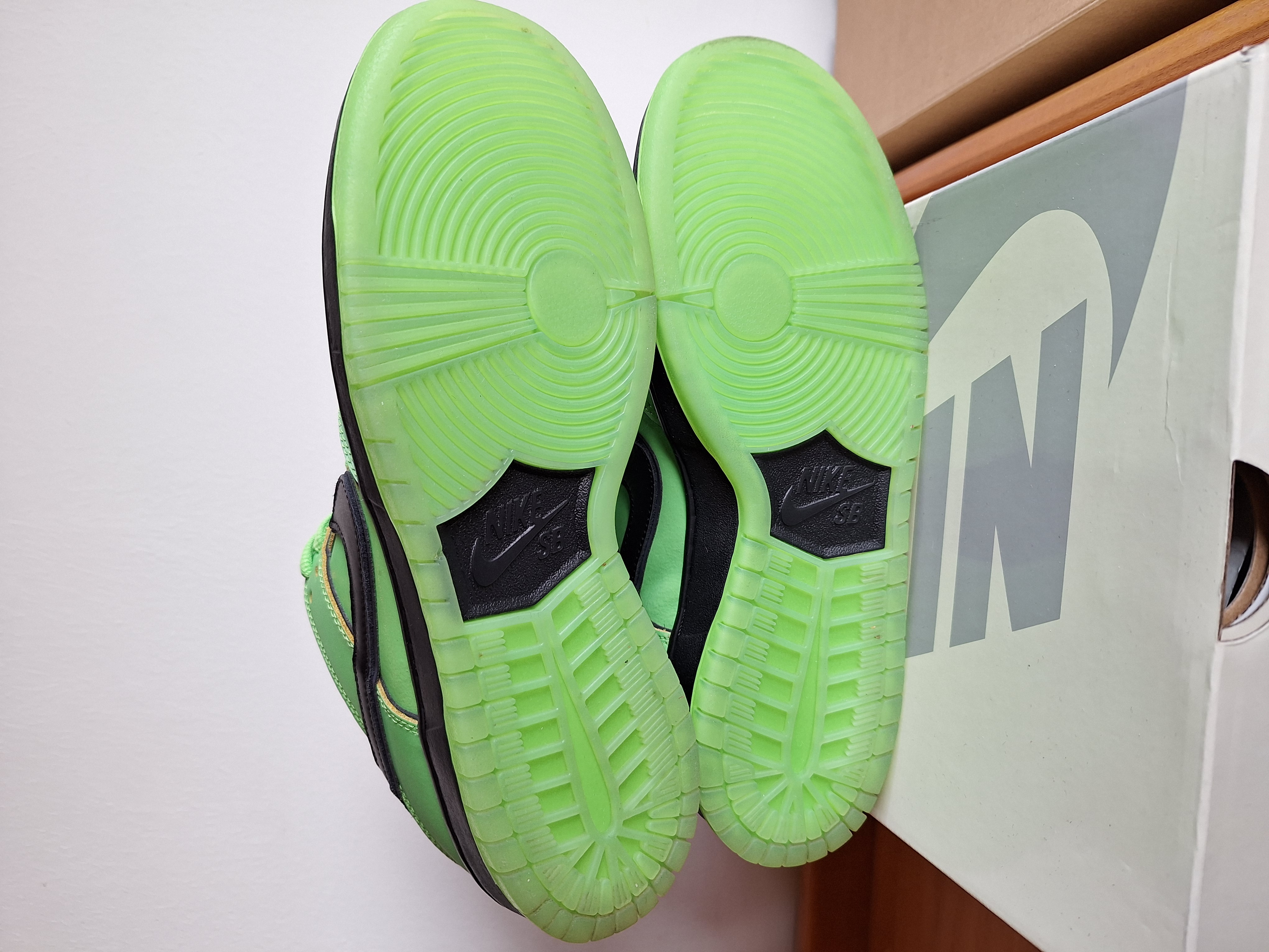 Nike SB x The Powerpuff Girls Dunk Low 'Buttercup' (2023) photo 5