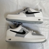 Nike Air Force 1 Low Cut Out Swoosh Wolf Grey (2022) photo 1