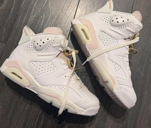 Air Jordan 6 WMNS 'Retro Gold Hoops' (2021)
