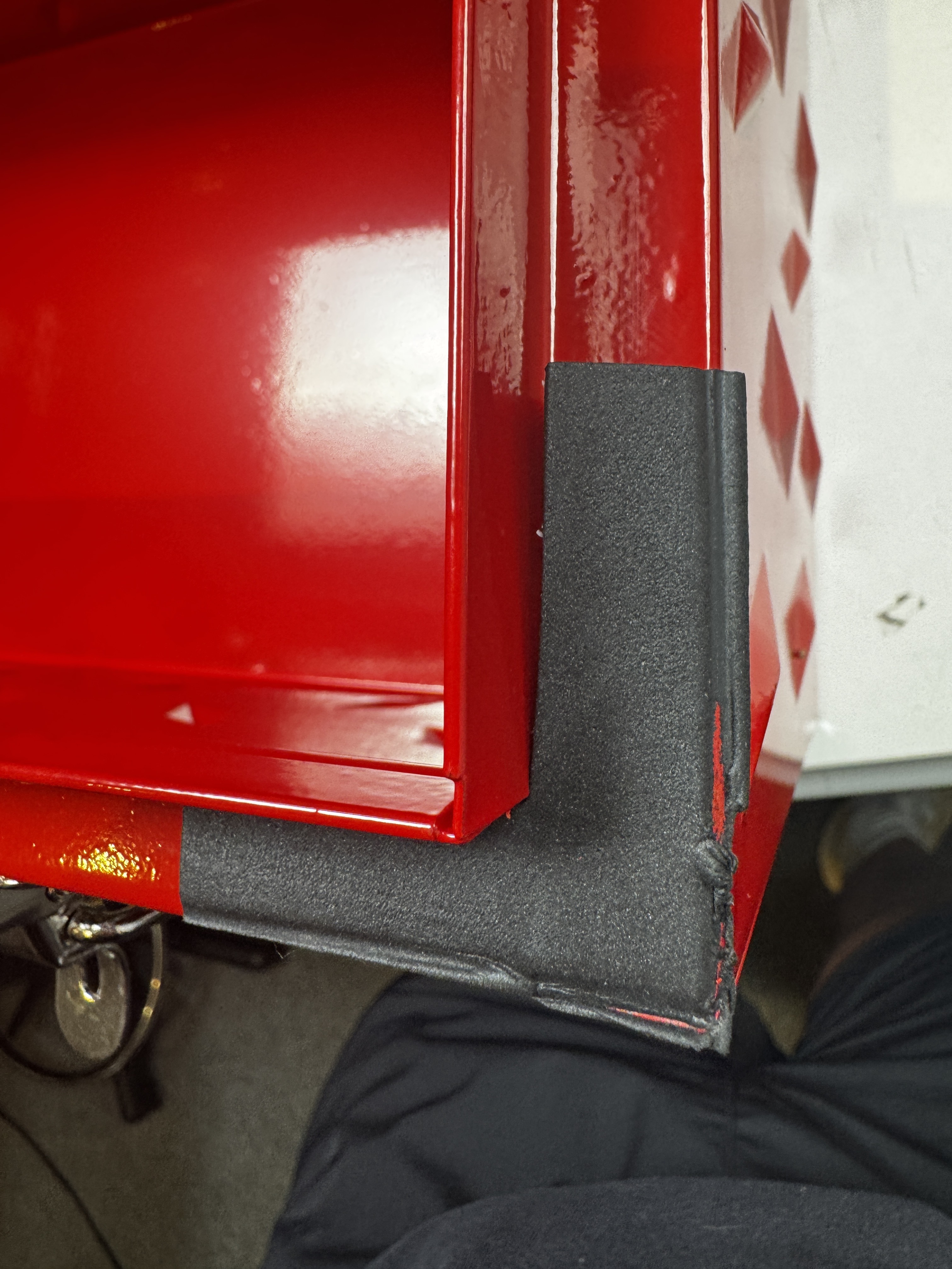 Supreme Diamond Plate Tool Box (FW18) photo 3