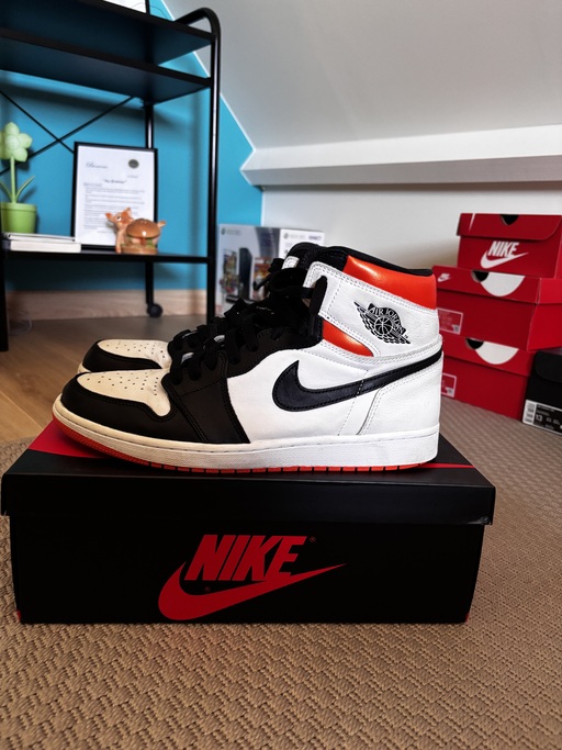 Air Jordan 1 Retro High 'Electro Orange' (2021)