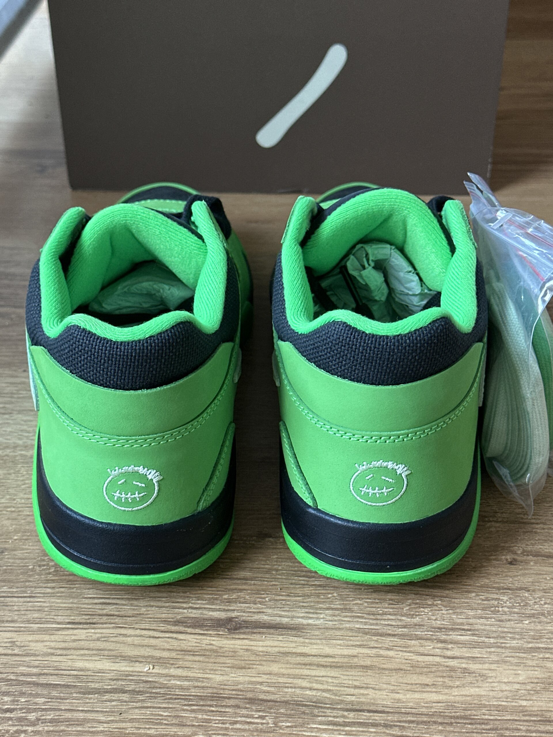Air Jordan x Travis Scott Jumpman Jack 'Green Spark' (2026) photo 4