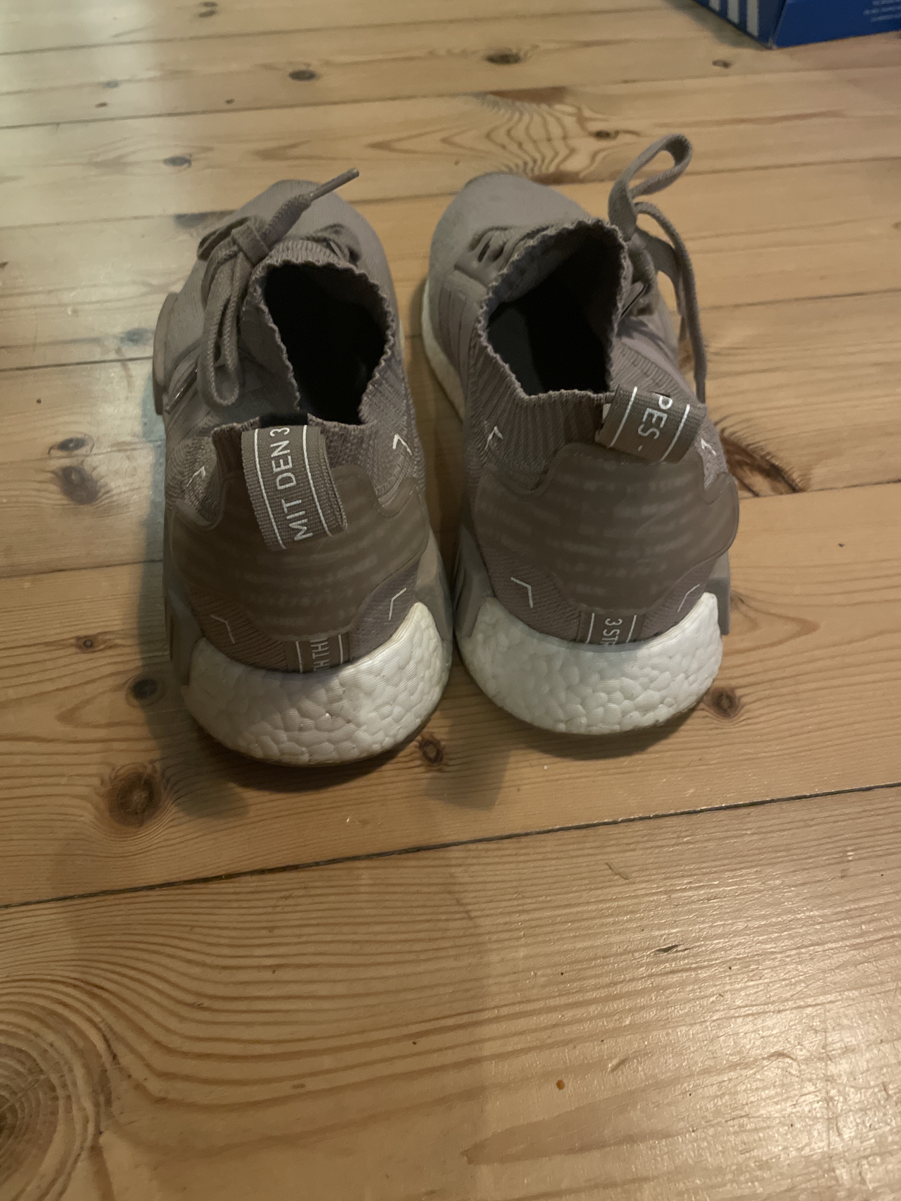 Adidas NMD R1 French Beige photo 4