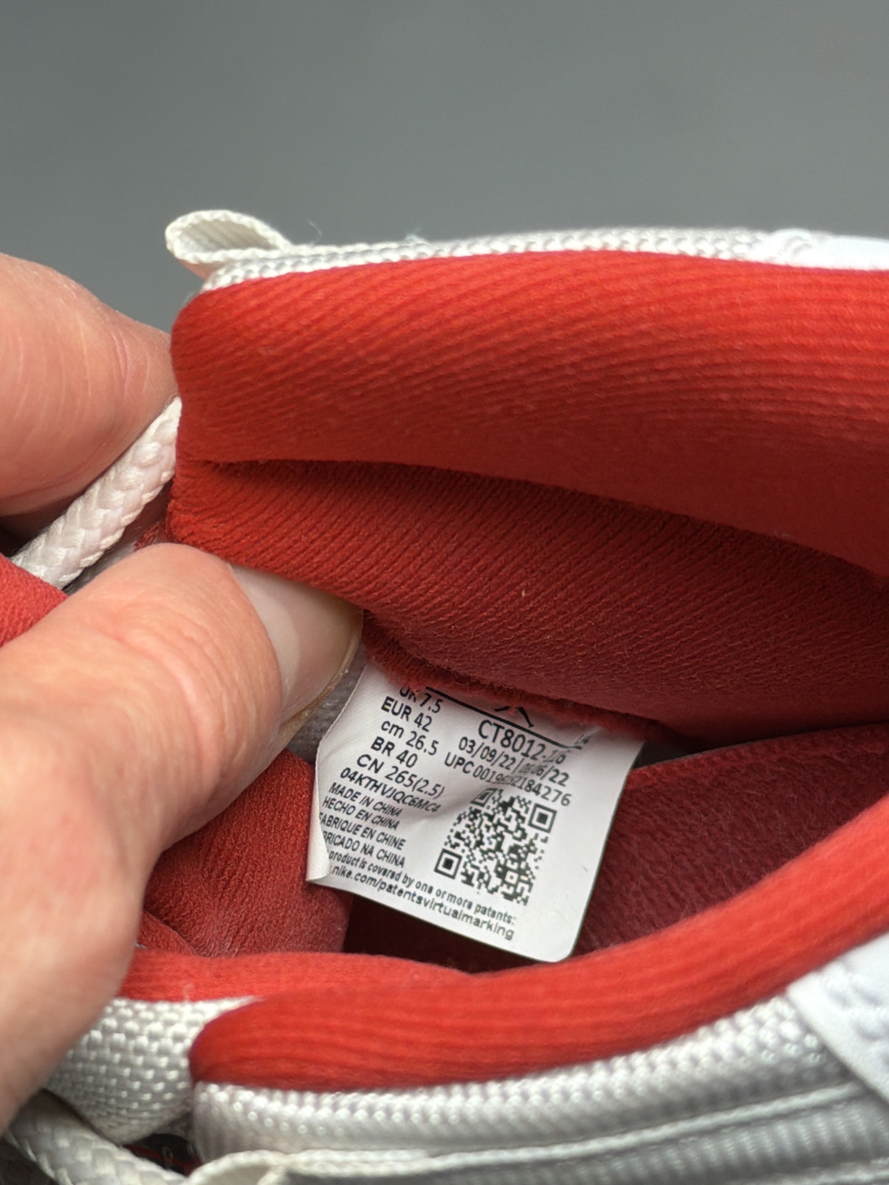 Air Jordan 11 'Cherry' (2022) photo 6