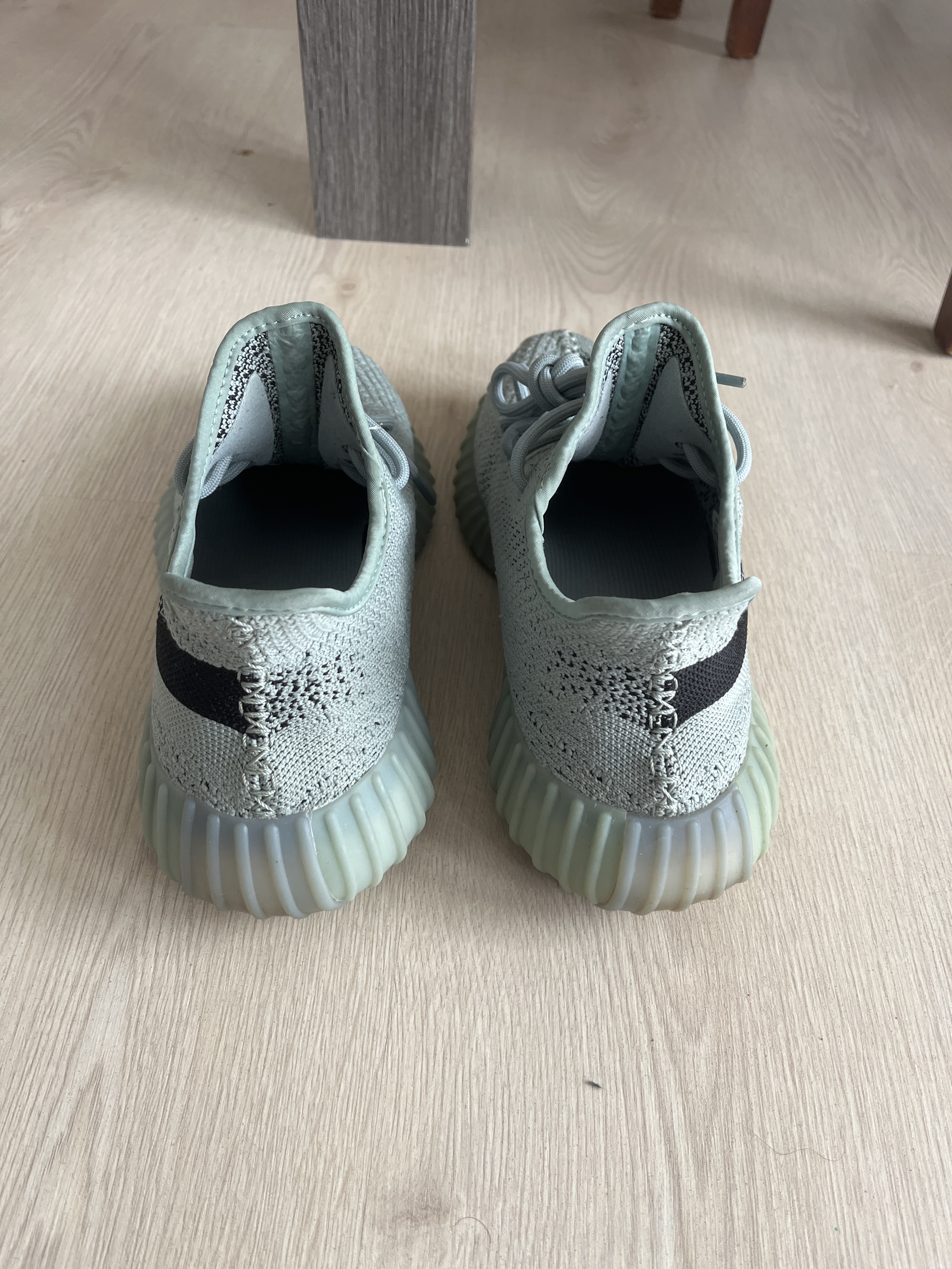 Yeezy Boost 350 V2 'Salt' photo 4