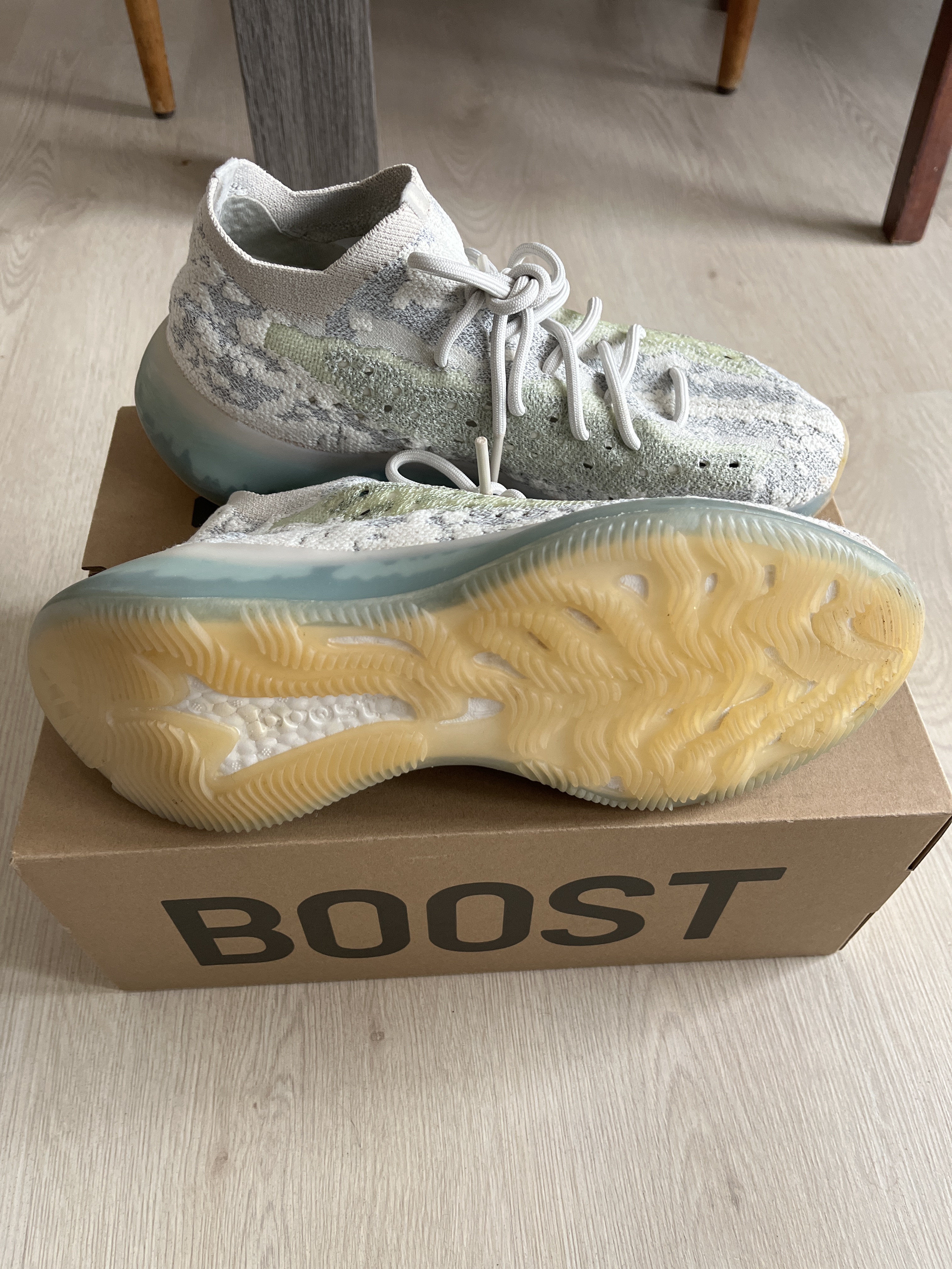 Yeezy Boost 380 'Alien Blue' photo 10