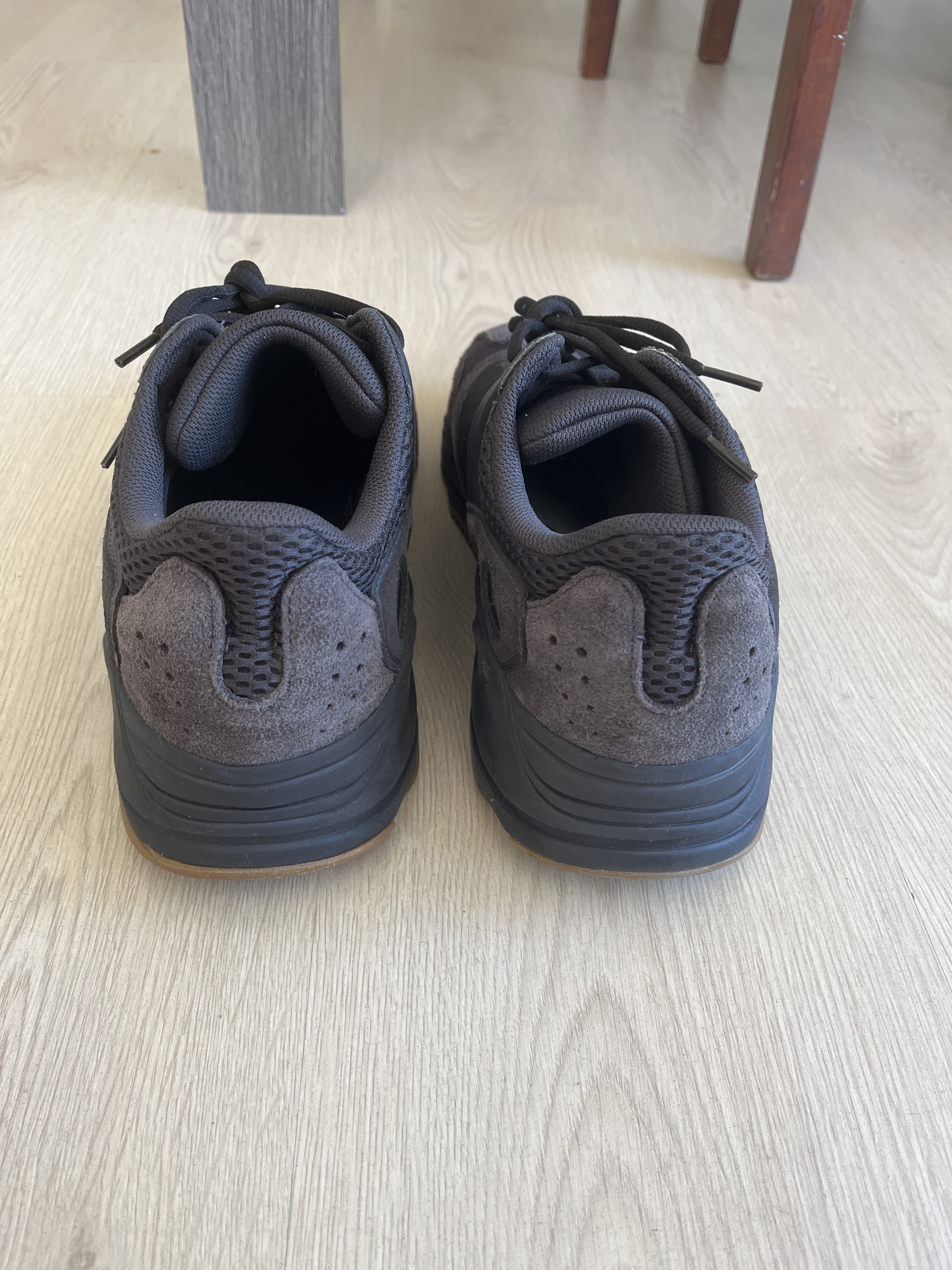 Yeezy Boost 700 'Utility Black' photo 4