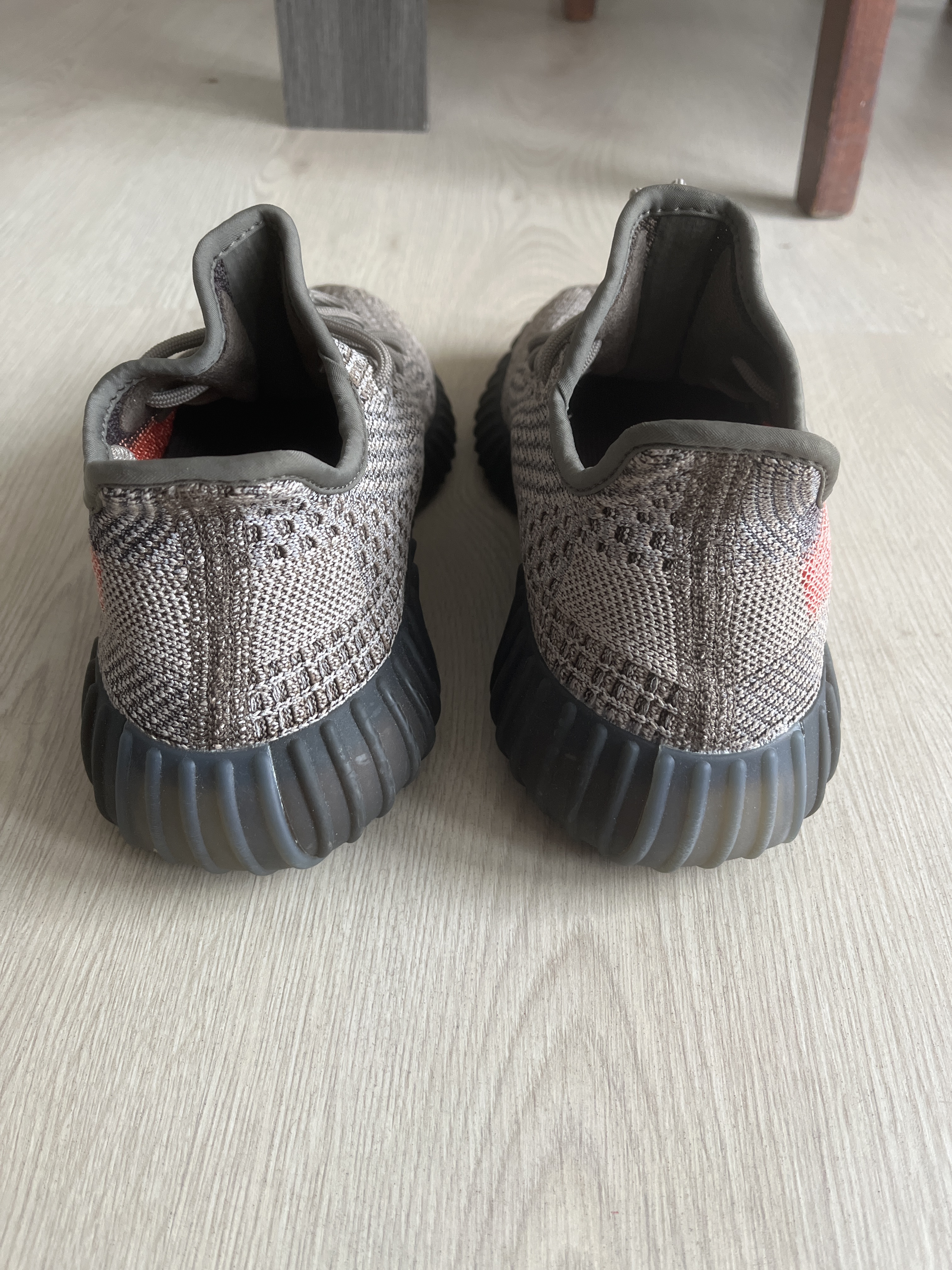 Yeezy Boost 350 V2 'Ash Stone' photo 4