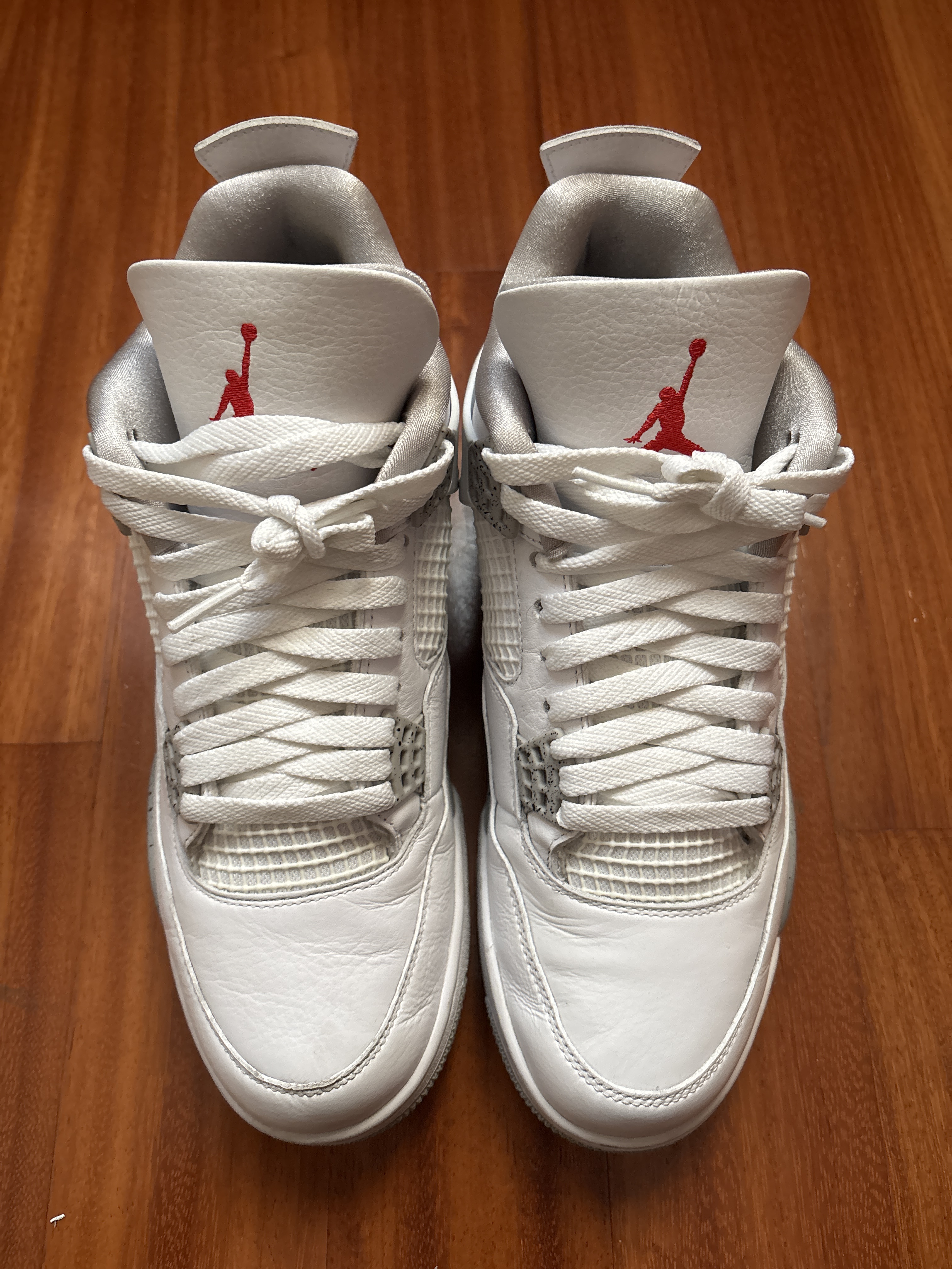 Air Jordan 4 Retro 'Tech White' (2021) photo 3