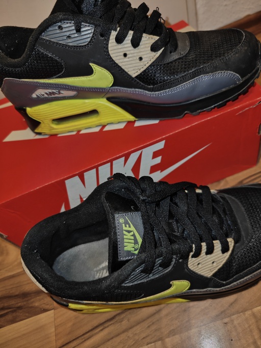 Nike Air Max 90 Essential Dark Grey Volt (2018)