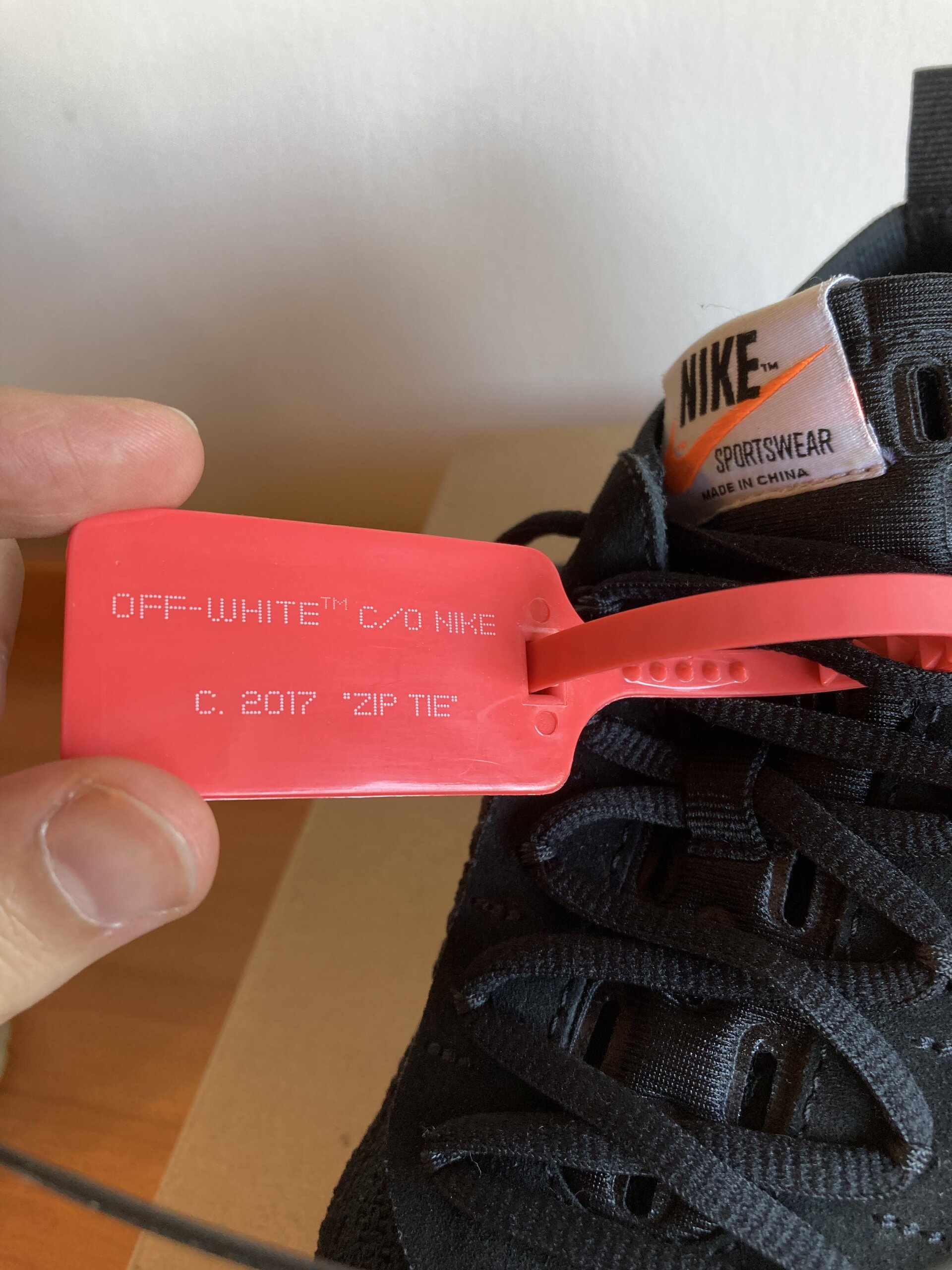Nike x Off White Air VaporMax Flyknit 'Black' (2018) photo 9