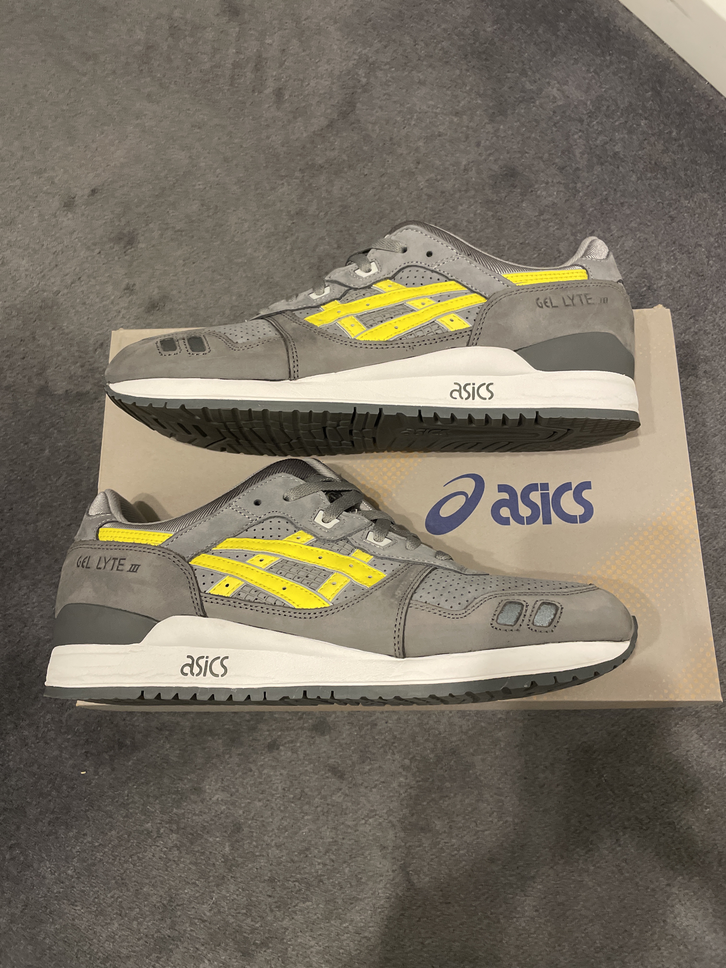 Asics Gel-Lyte III Remastered Ronnie Fieg Super Yellow (2023) photo 1