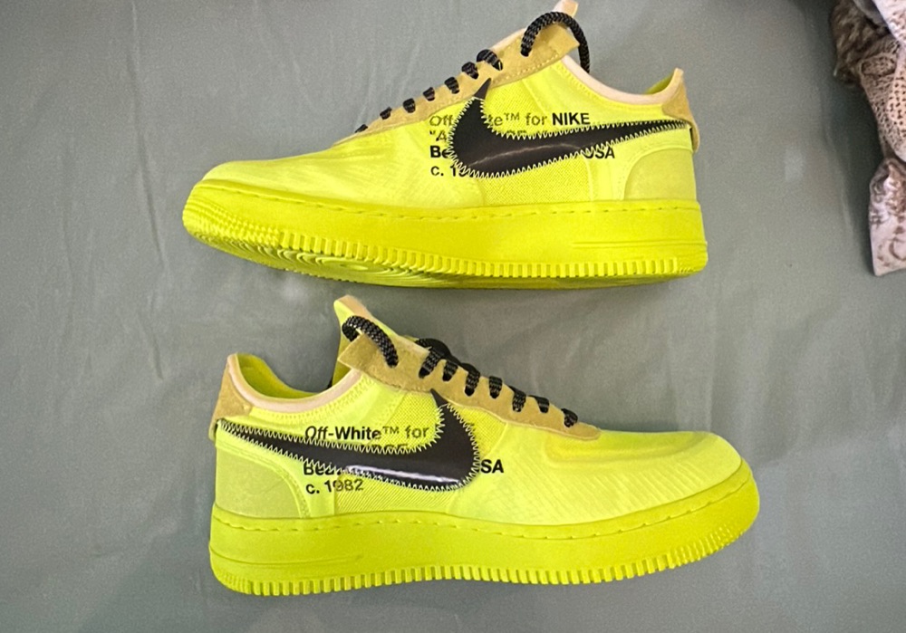 Nike x Off-White Air Force 1 Low 'Volt' (2018) photo 2