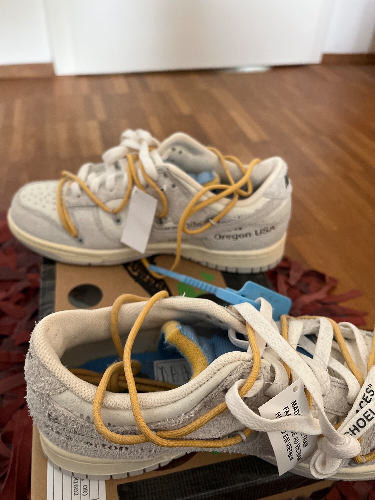 Nike x Off-White Dunk Low 'Lot 16' (2021) photo 2