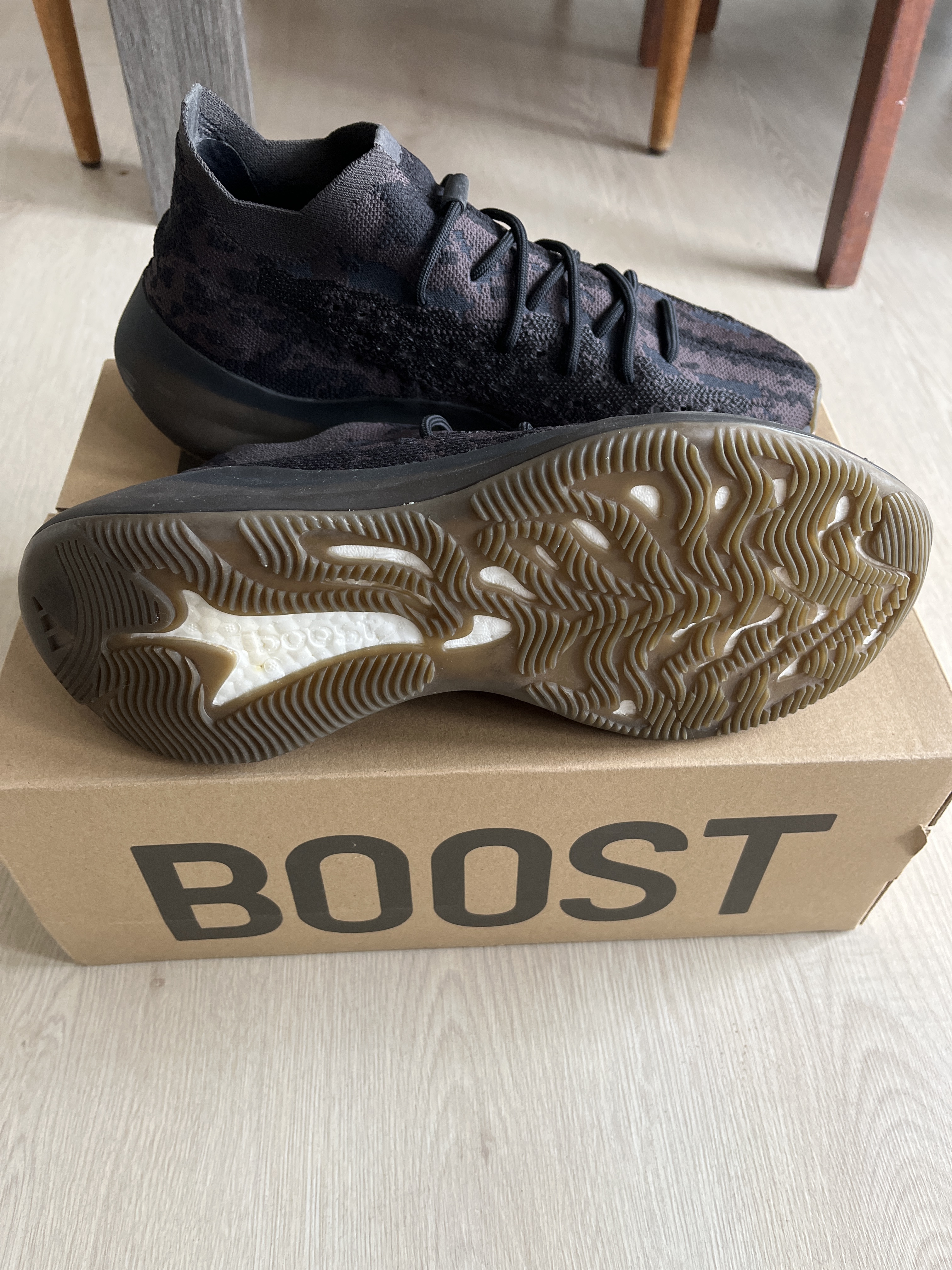 Yeezy Boost 380 'Onyx' (2020) photo 9