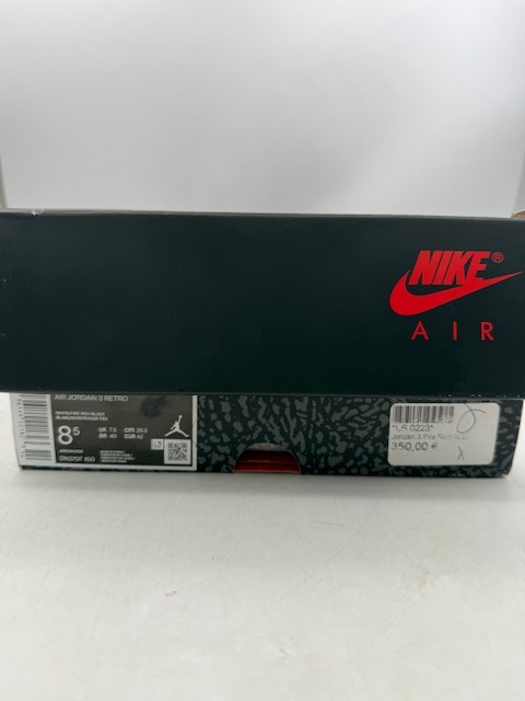 Air Jordan 3 OG 'Fire Red' (2022)