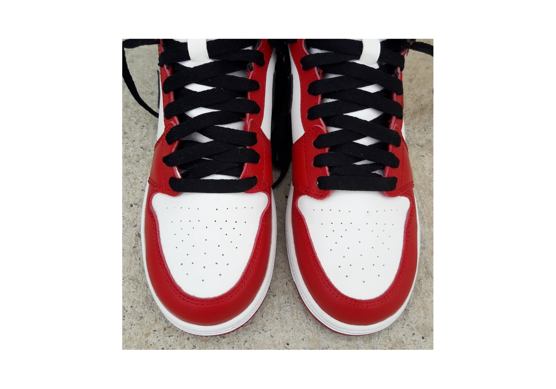 Air Jordan 1 Retro Chicago 2013 (GS) photo 6