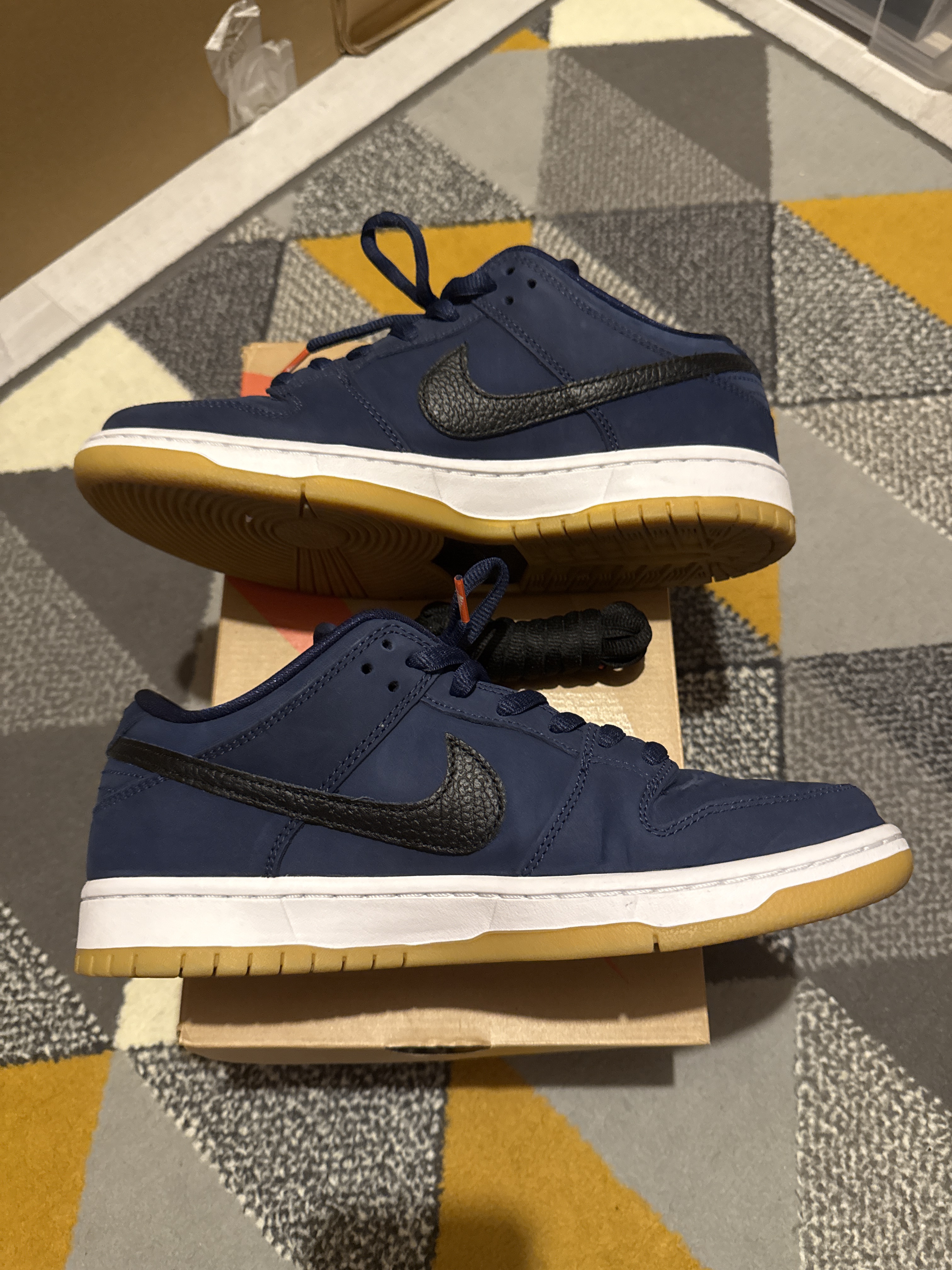 Nike SB Dunk Low Navy Black Gum (2020) photo 2