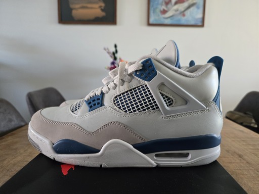 Air Jordan 4 'Military Blue/Industrial Blue' (2024)