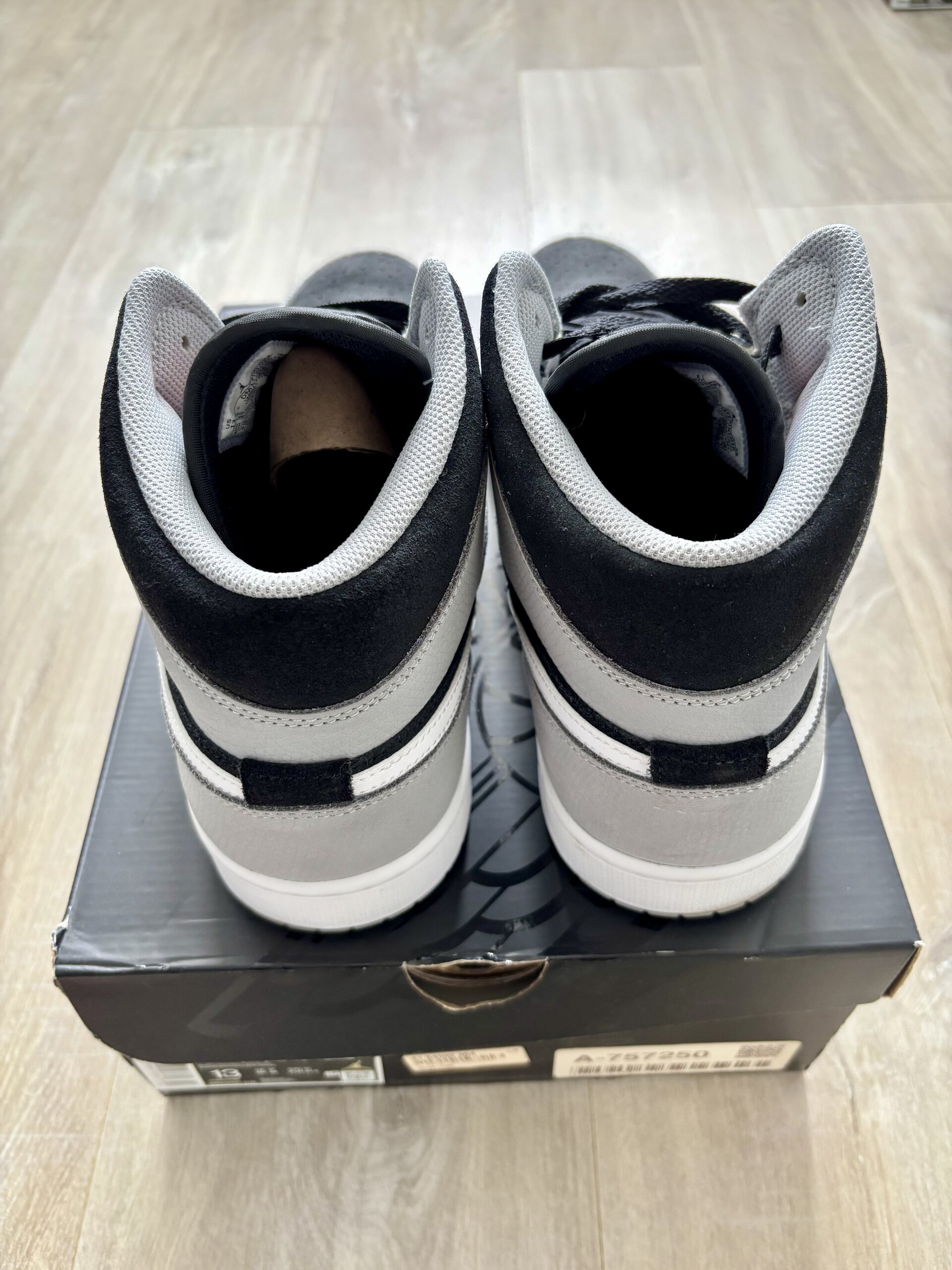 Air Jordan 1 Mid Elephant Print (2022) photo 4