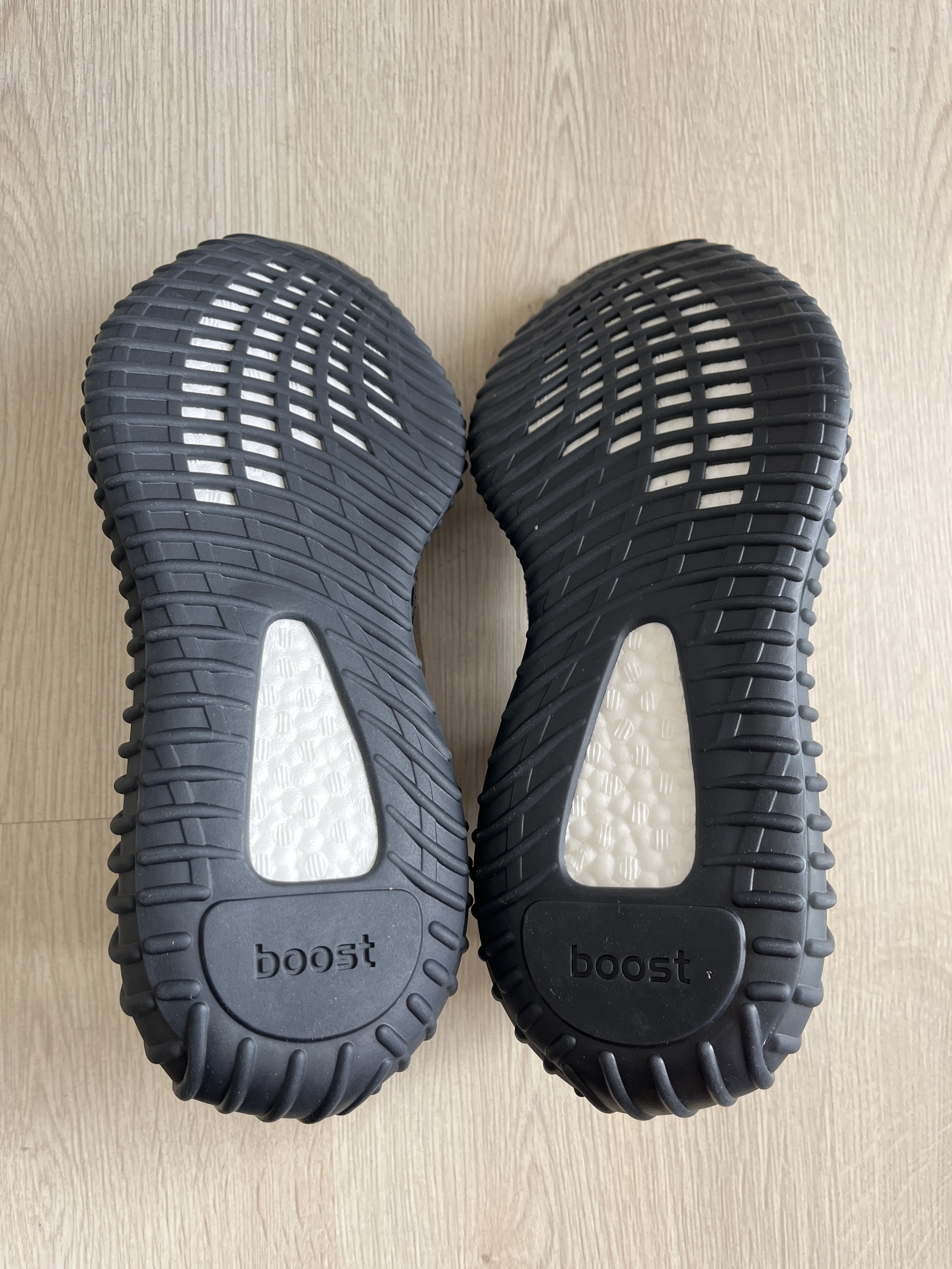 Yeezy Boost 350 V2 CMPCT 'Slate Onyx' photo 5