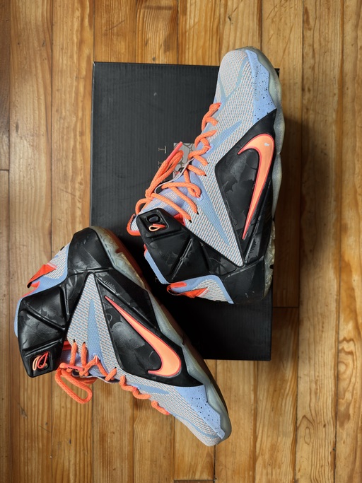 Nike LeBron 12 Easter