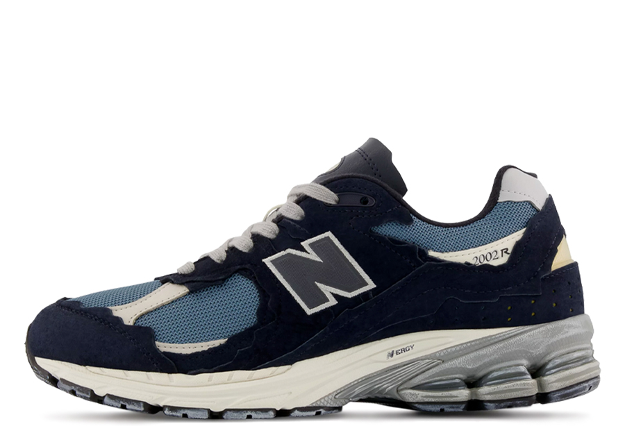 New Balance 2002R Protection Pack Navy (2022) navy/steel blue sneaker – authenticated on KLEKT