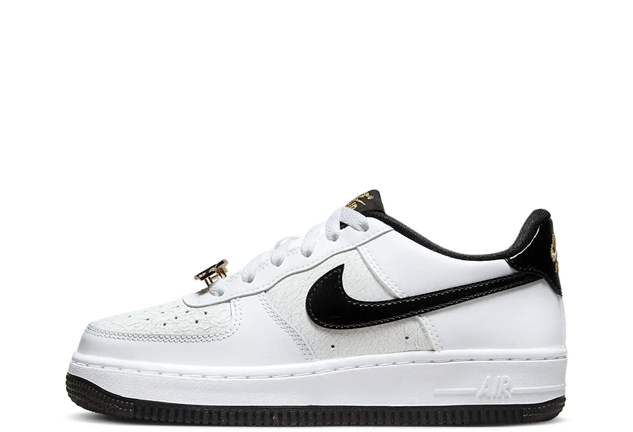 Nike Air Force 1 Low GS World Champ (2022) WHITE/BLACK/GOLD sneaker – authenticated on KLEKT