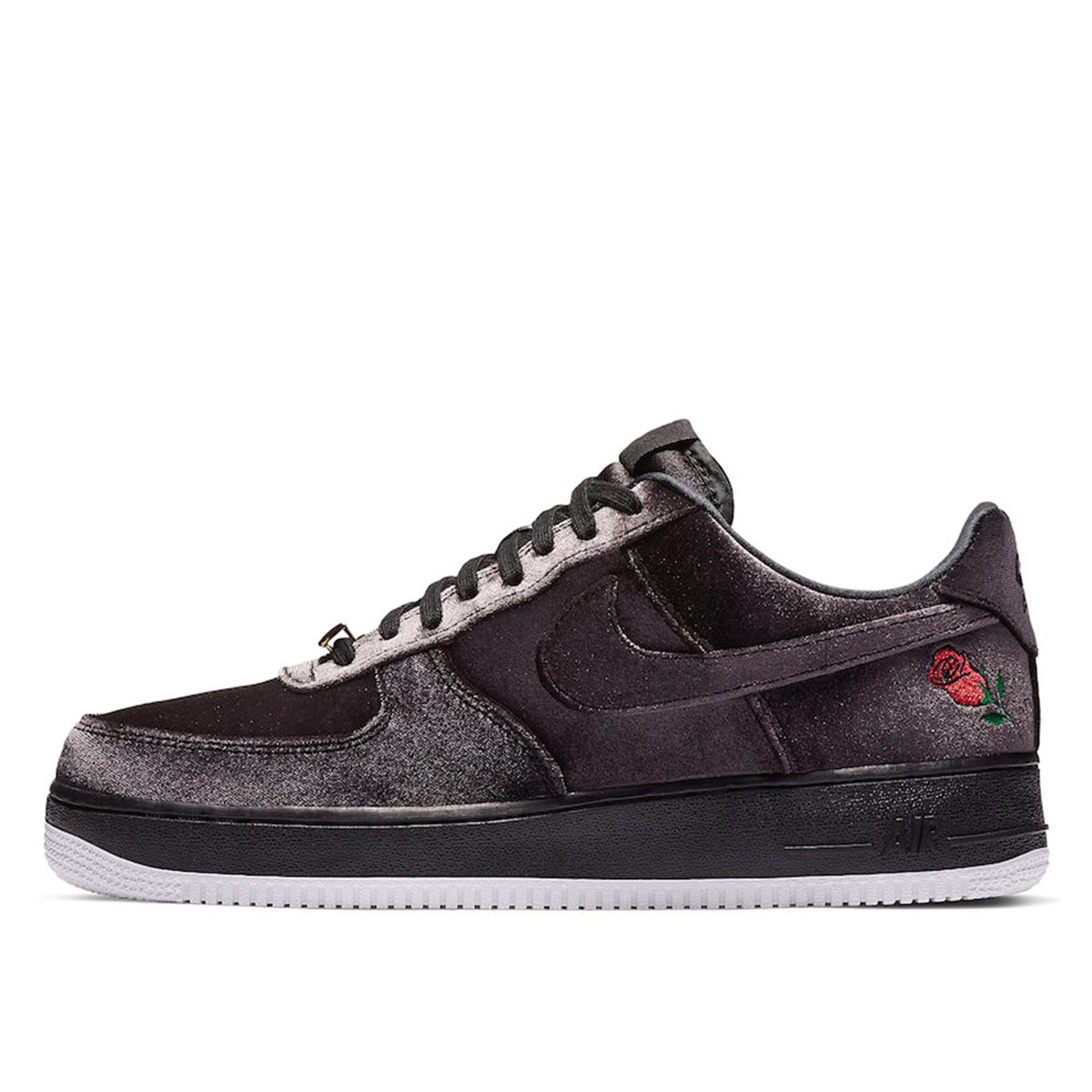 Nike Air Force 1 07' QS Black Velvet Rose sneaker – authenticated on KLEKT