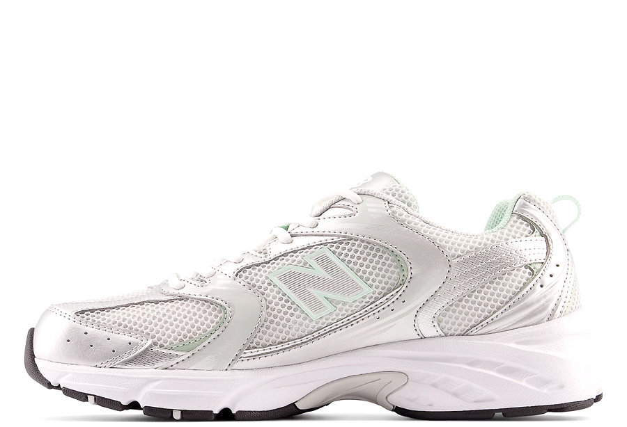 New Balance 530 WMNS White Fog Jade (2022) White/Summer Fog/Cosmic Jade sneaker – authenticated on KLEKT