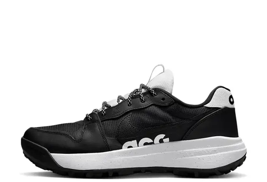 Nike ACG Lowcate Black White (2022) BLACK/WHITE sneaker – authenticated on KLEKT