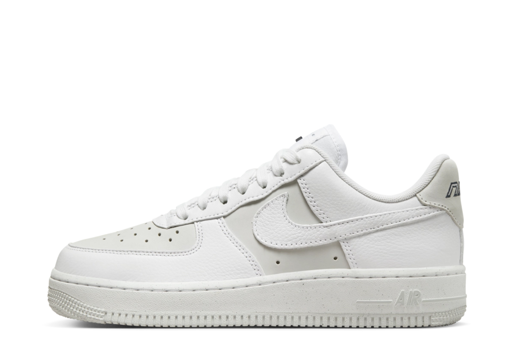Nike Air Force 1 '07 LX WMNS 'White Smoke Grey' (2023) White/Smoke Grey sneaker – authenticated on KLEKT