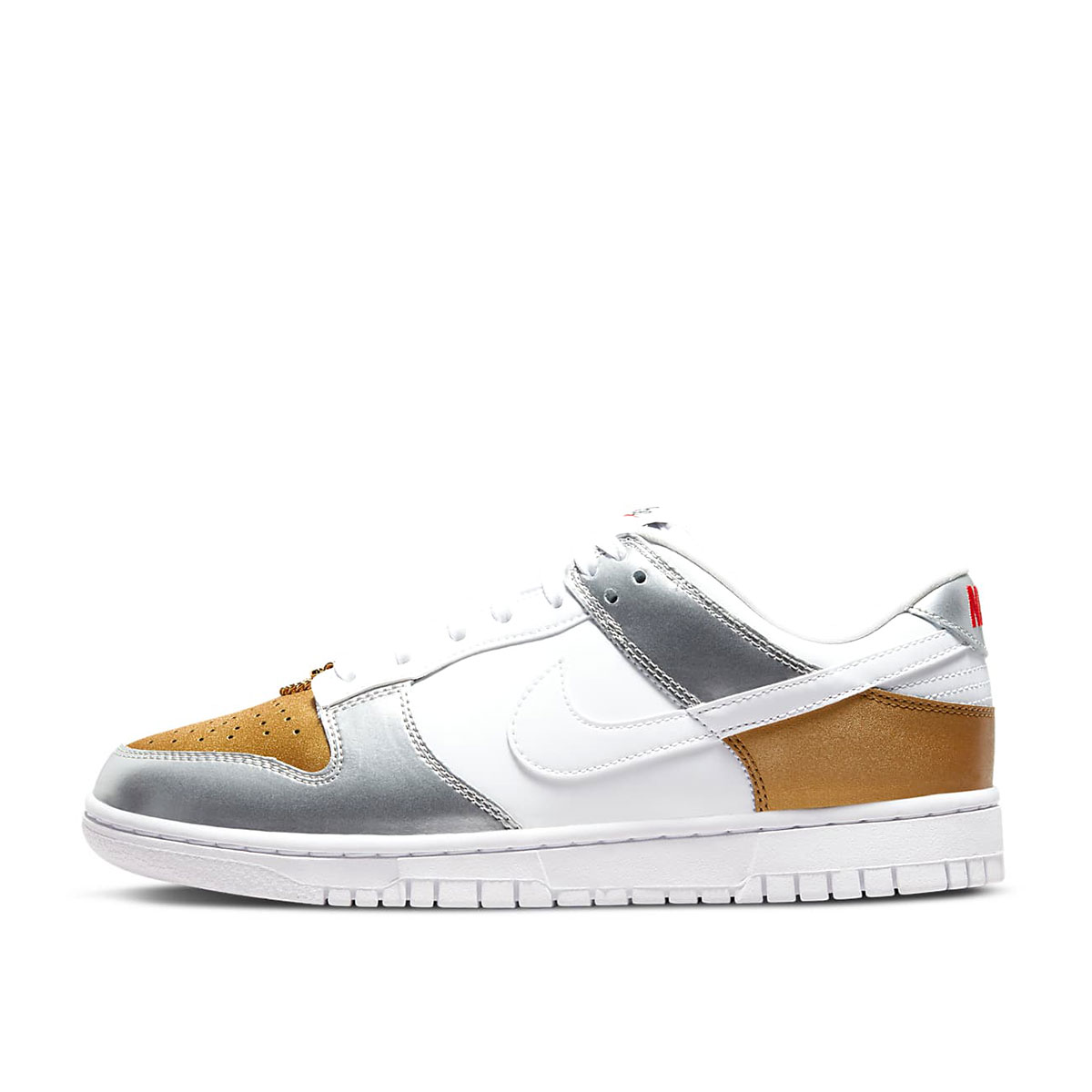 Nike WMNS Dunk Low Gold White Silver (2022) METALLIC GOLD/WHITE/METALLIC SILVER sneaker – authenticated on KLEKT