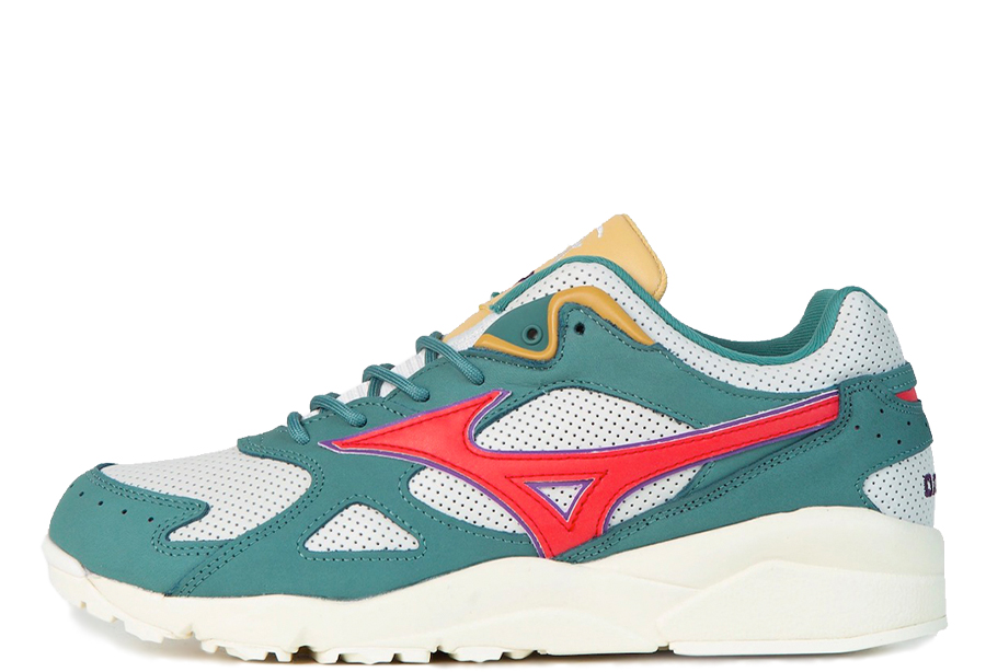 Mizuno x Patta Sky Medal Ivory Red Green (2022) ivory/red/green sneaker – authenticated on KLEKT